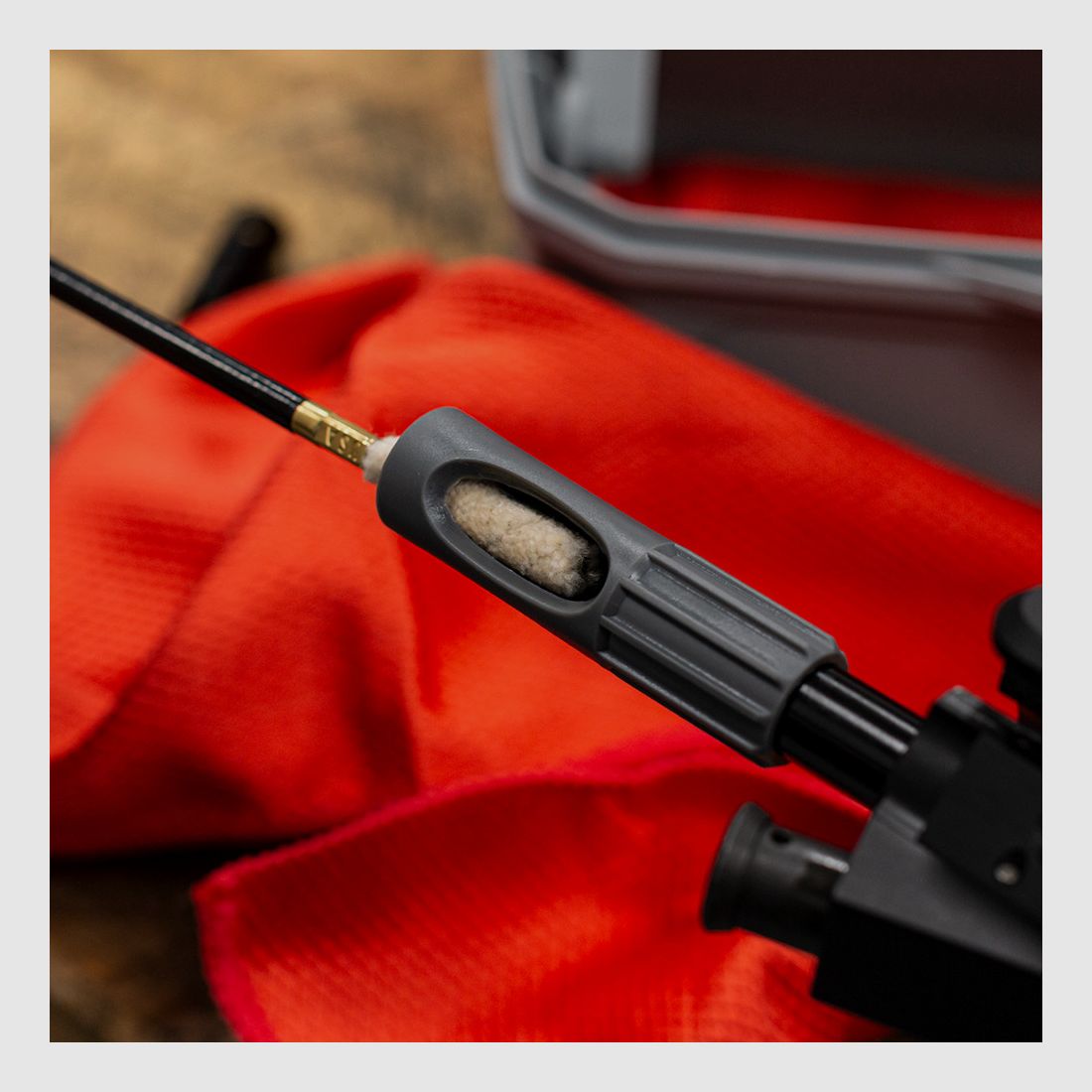 Guida universale per canne Shooter's Choice con porta solvente e colletto MSR/AR (SHF-BG-U)