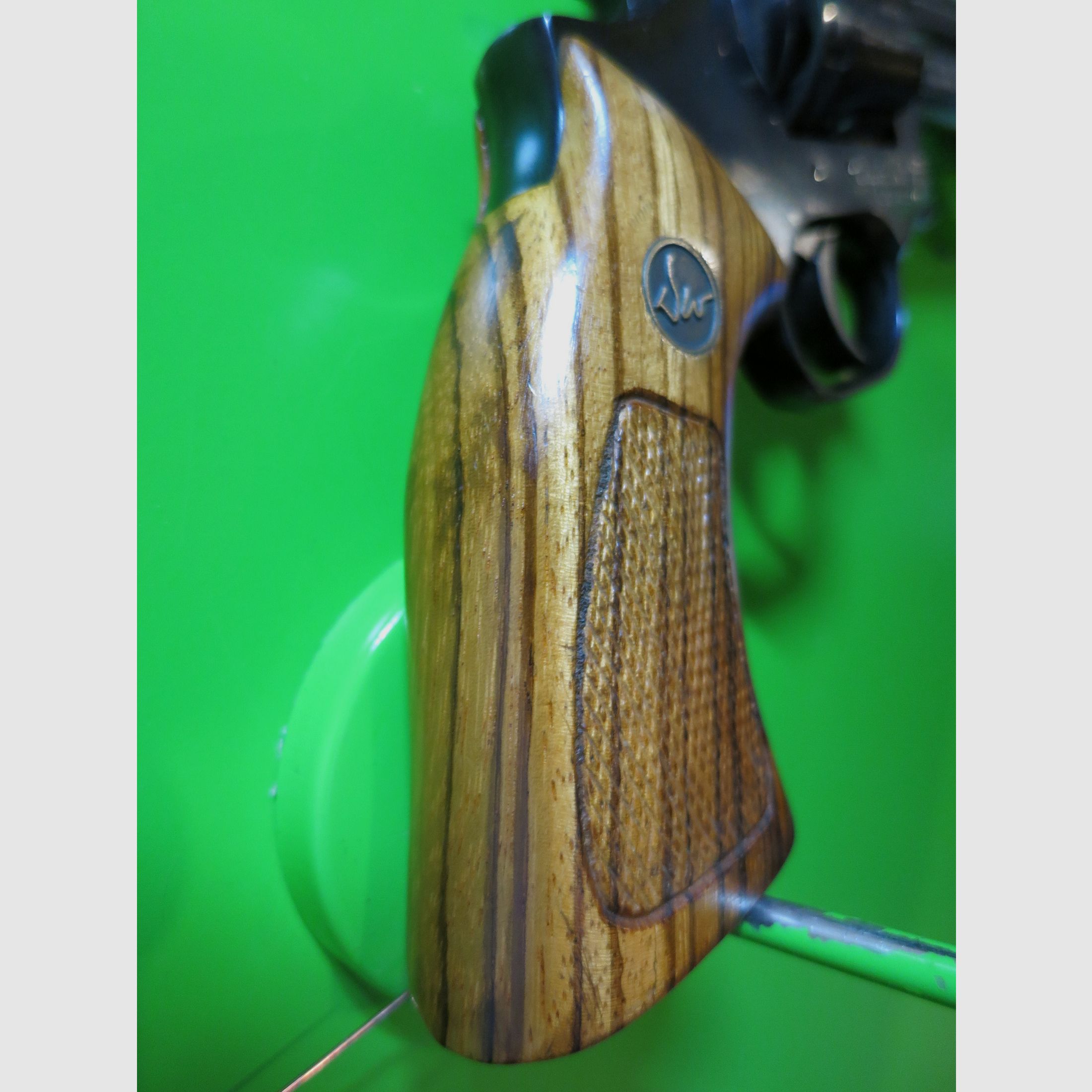  Revolver Dan Wesson Model 15 .357 Magnum, "Monson", Pistol Pak, 2,5"/4"/6"/8" Läufe   #63-