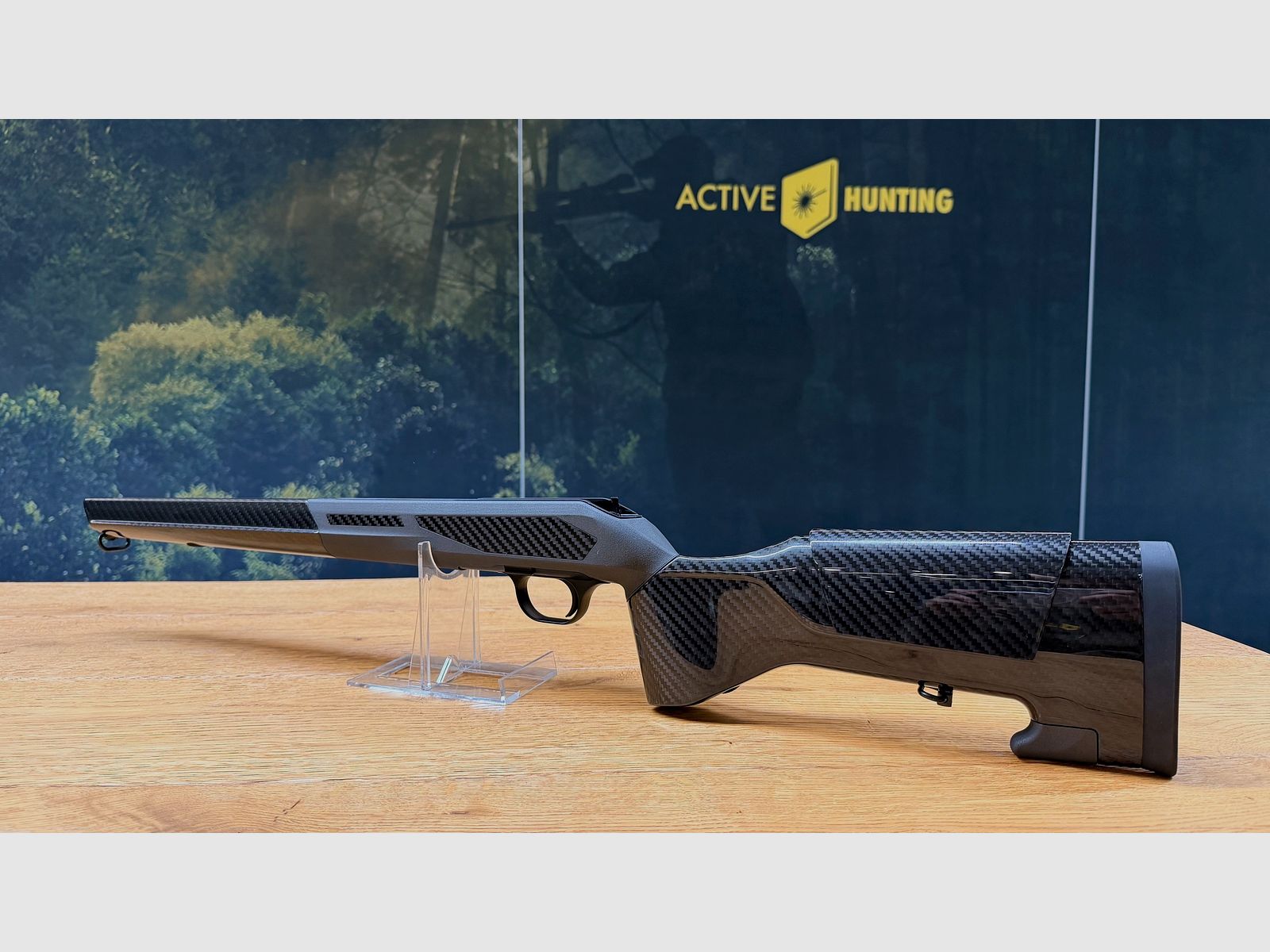 FBT – FINE BALLISTIC TOOLS / HOOGGLANZ SUPERERGONOMISCHE SCHAFT VOOR BLASER R8 / MET R8 SYSTEEM!!!, afbeelding 2 van 7