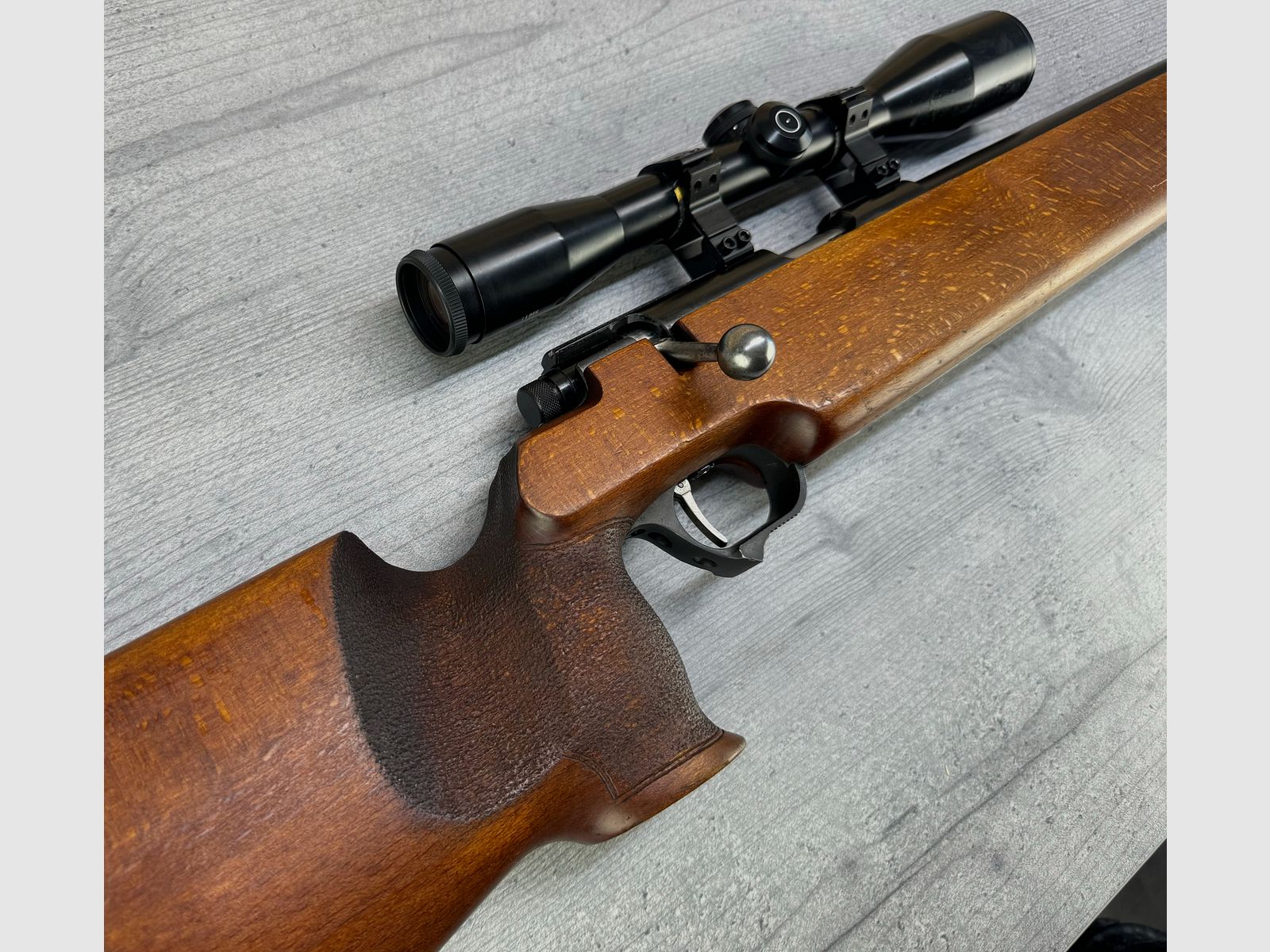 Suhl Mod. 150 Cal.: .22lr + S&B 10x42 + Anschütz - Diopter