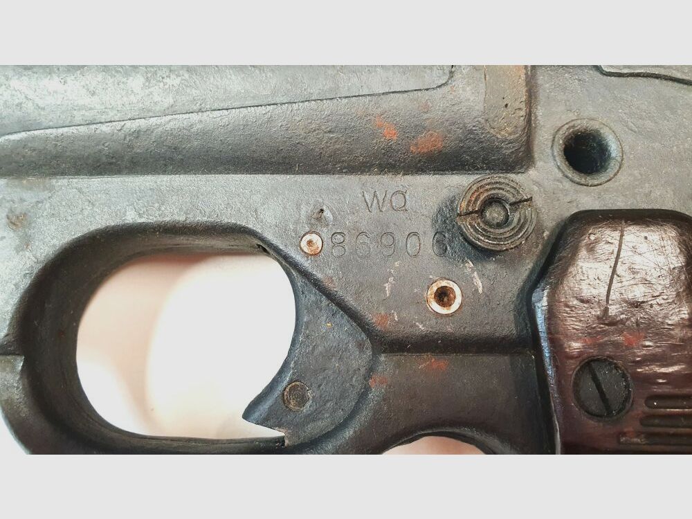 Schneider Hugo Signal Pistol Schneider Hugo Model 42 - 4 (Signal)