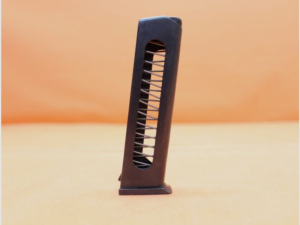 DDR SURPLUS Makarov PM: Magazin 8-Schuss 9mmMakarov DDR/ NVA Stahl brüniert (SURPLUS)