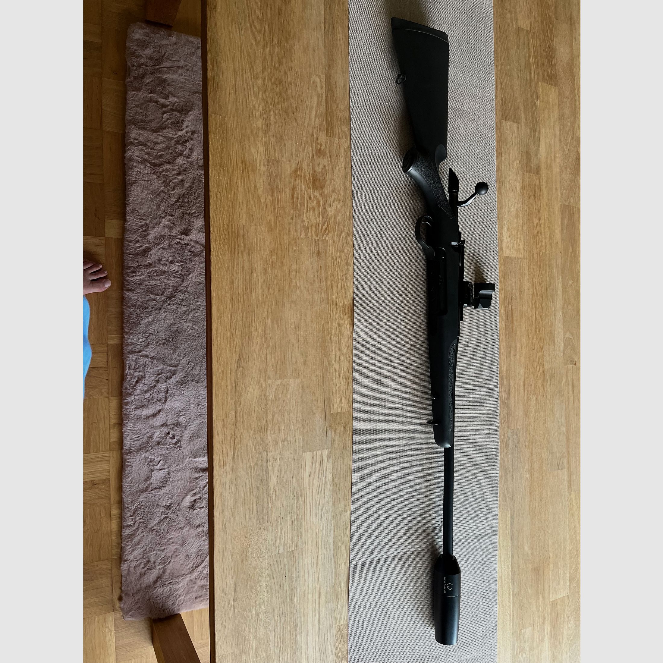 Haenel Jäger 10 Kaliber 308, incl. Schalldämpfer und Leuchtabsehen, Kunststoff anthrazit neuwertig