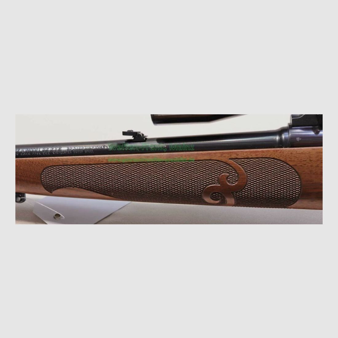 Winchester - USA 70 Featherweight XTR Deluxe