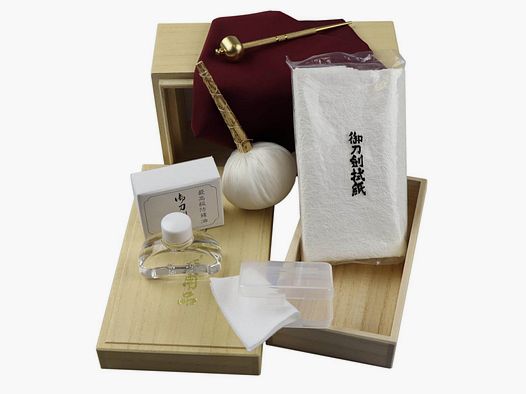 Duży zestaw do pielęgnacji mieczy wyprodukowany w Japonii