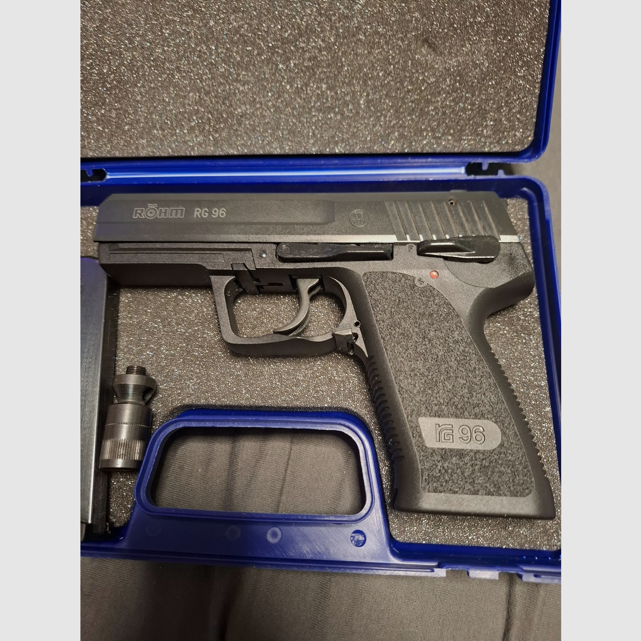 Röhm RG 96 Black  PTB 699  9mm P.A.K. , Bild 1 von 3