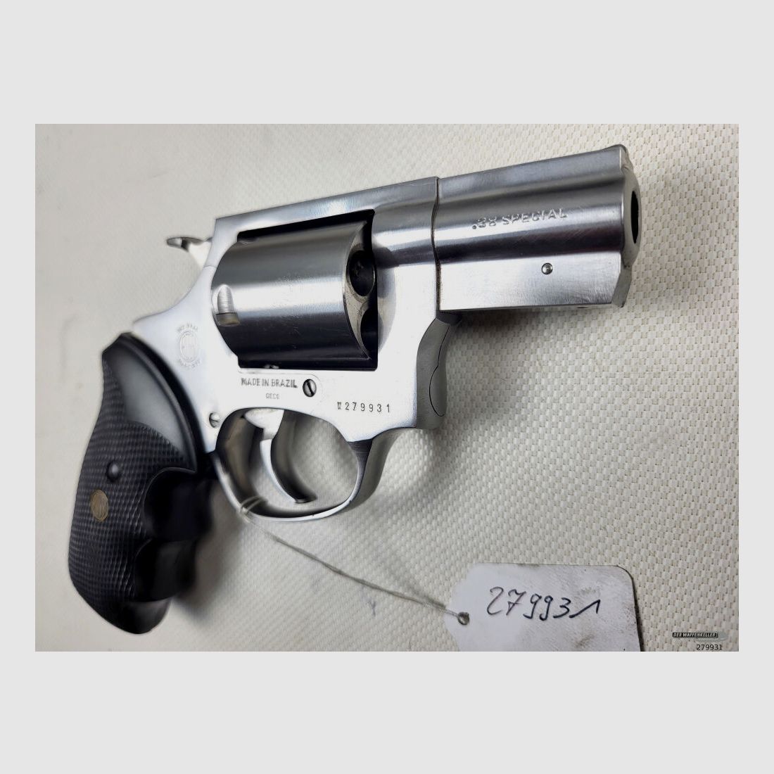 Revólver Rossi de 2"