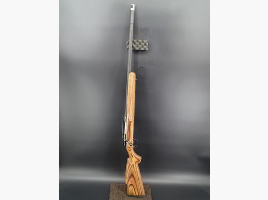 Zastava con cañón de competición culata laminada calibre .300 Win Mag rifle de competición de 2011