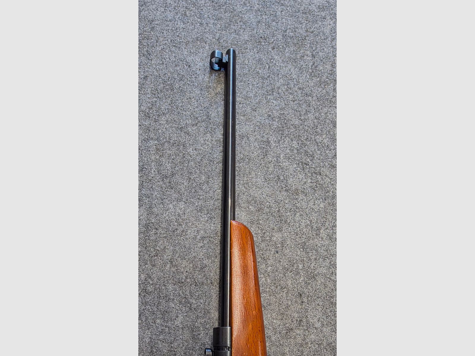 Exécution spéciale avec seulement 2 vis de fixation et longueur normale Haenel 310 avec détente standard, carabine à répétition Kirmes 4,4 mm carabine à air.