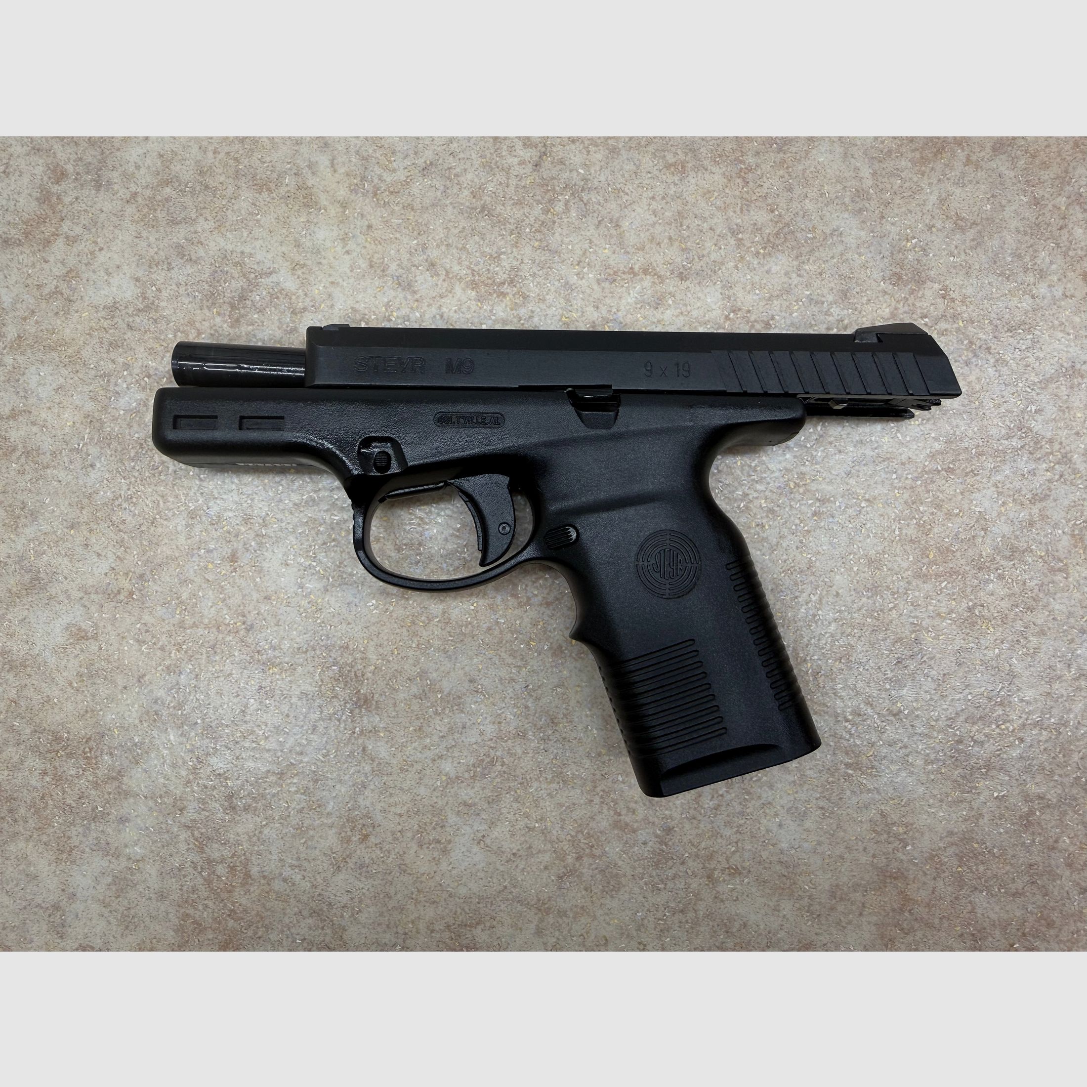 Steyr M9 (9mm Luger)