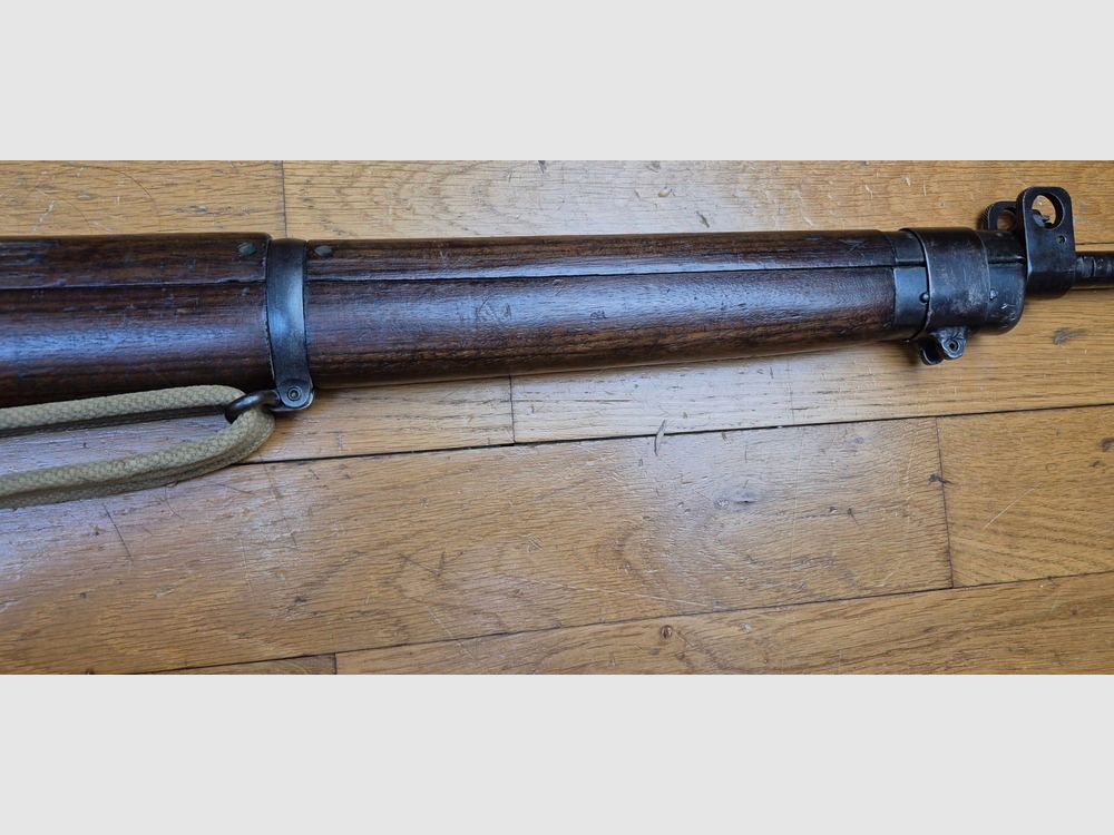 Gutes Gewehr Lee-Enfield N°4 MKI – Kal. .303 British – 10 Schuss – Arsenal von Fazakerley aus 1944 – Gute Mechanik – Schöne Hölzer und sehr guter Lauf – Gewehrriemen – TBE+, Bild 8 von 30