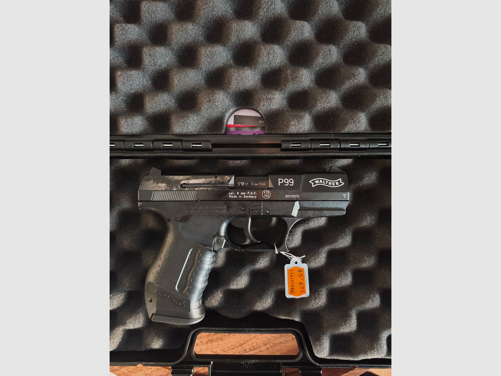 New blank-firing pistol Walther P99 ( PTB 762)