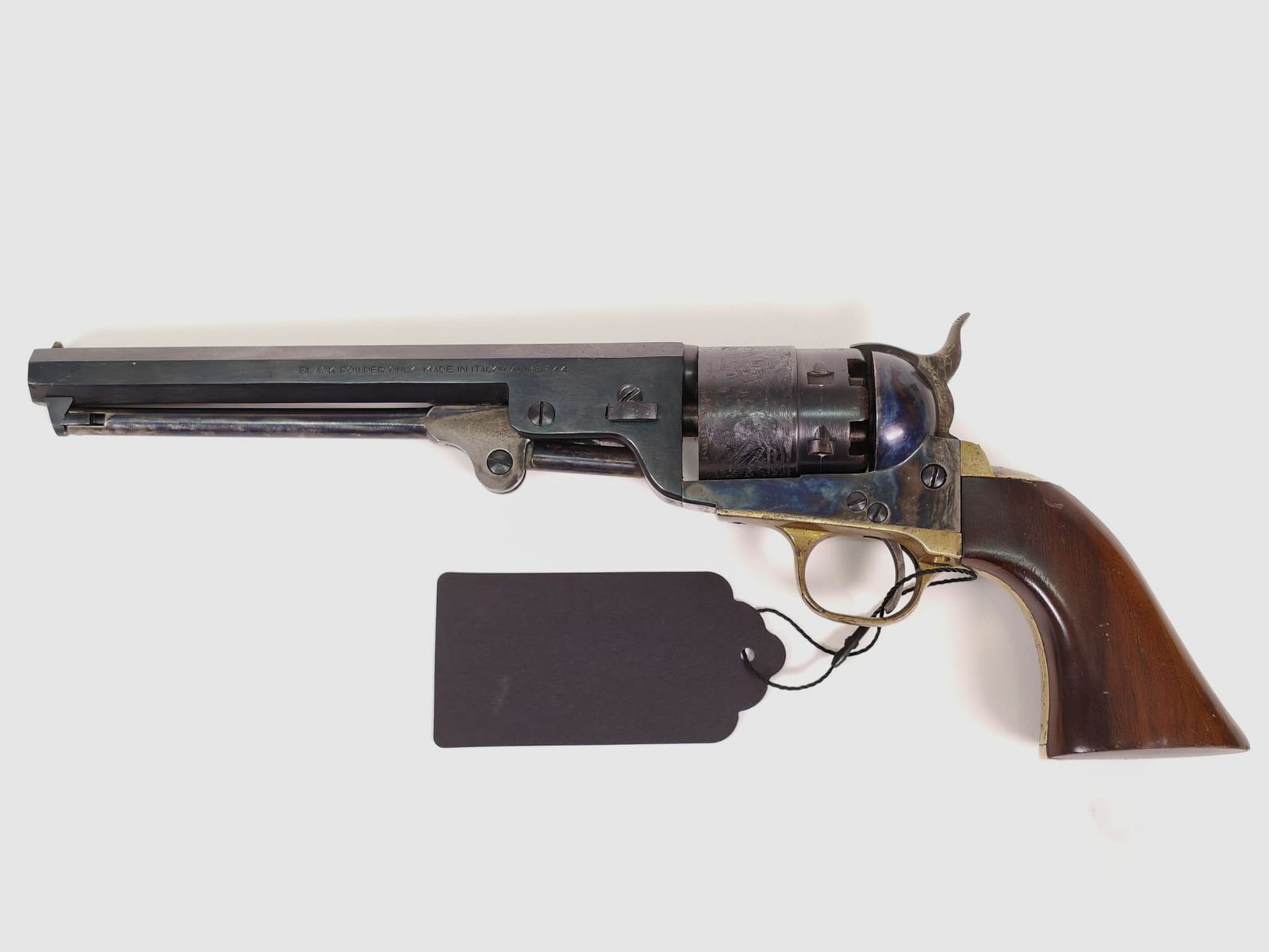 Uberti Navy Mod. 1851 .44 zwartkruit – percussierevolver, afbeelding 1 van 3