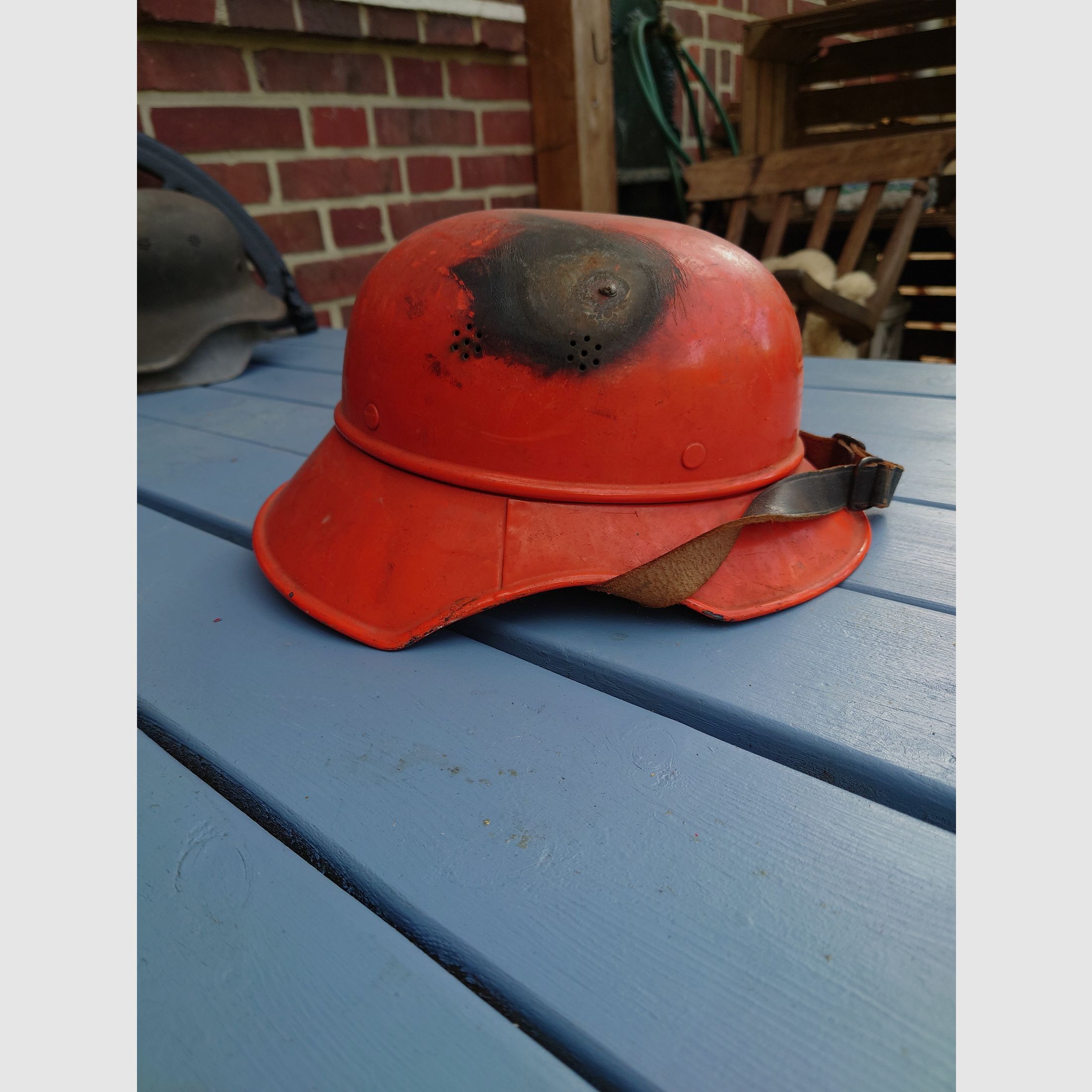 Gladiator M38 Luftschutzhelm WW2 WK2 kein kar98 mp40 stg