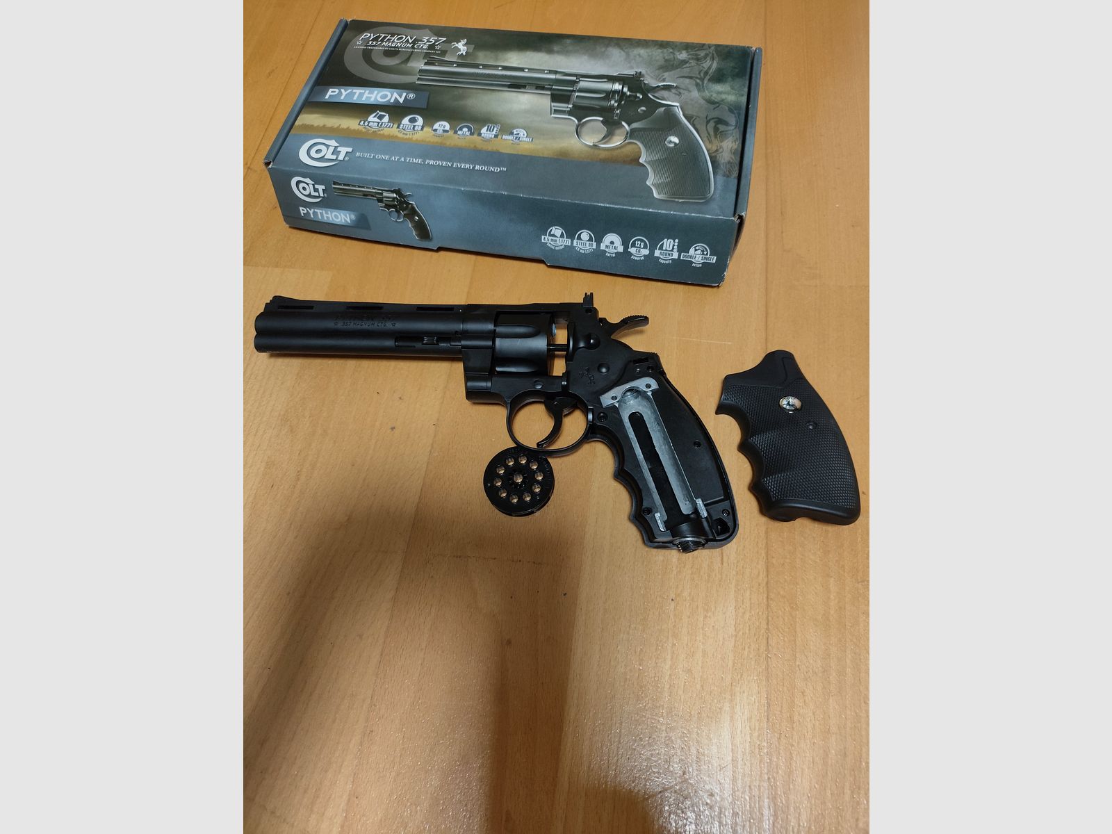 Colt Python .357 CO2 4,5 BB und Diabolo