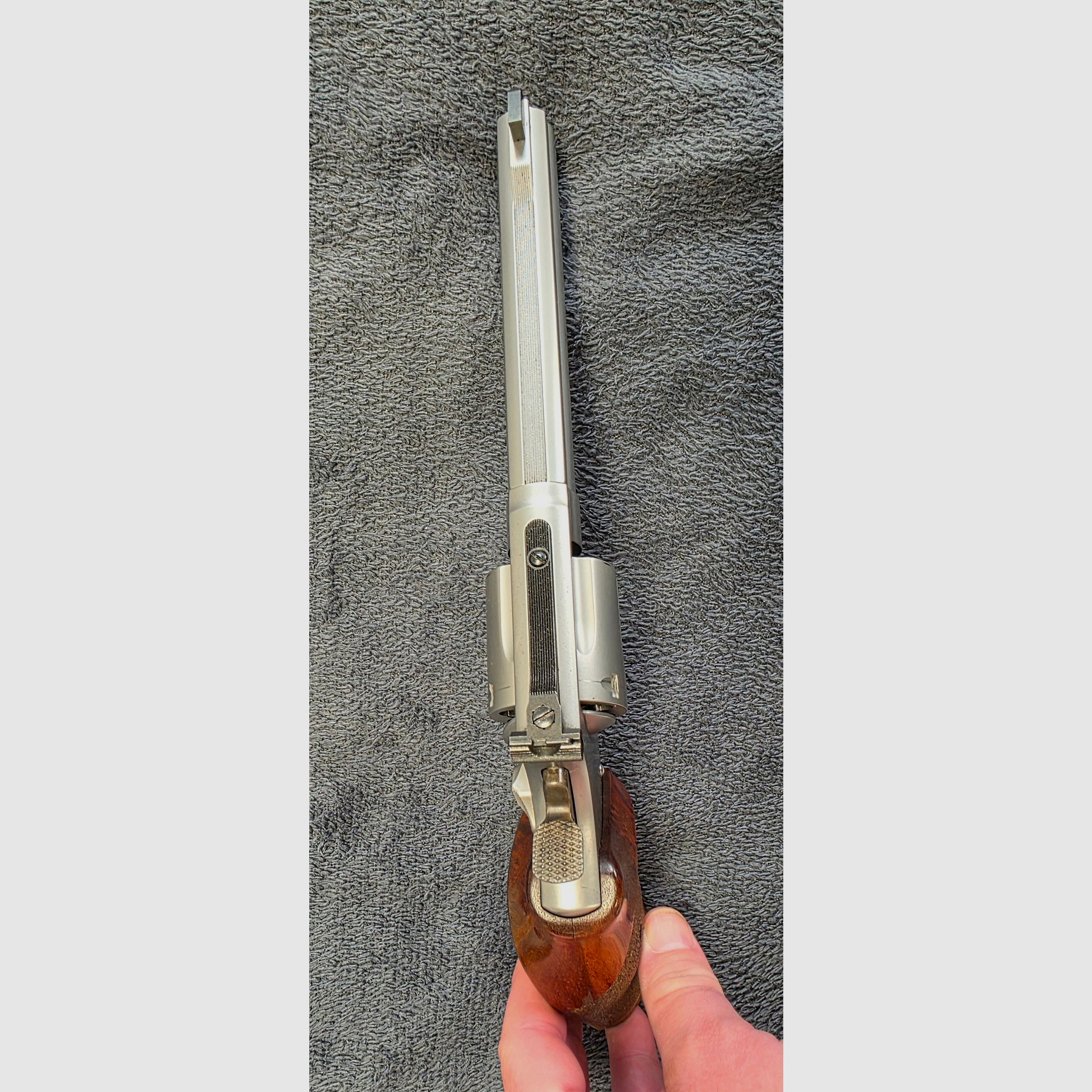 Revolver Smith & Wessen  .357 , 686 Target Champion 