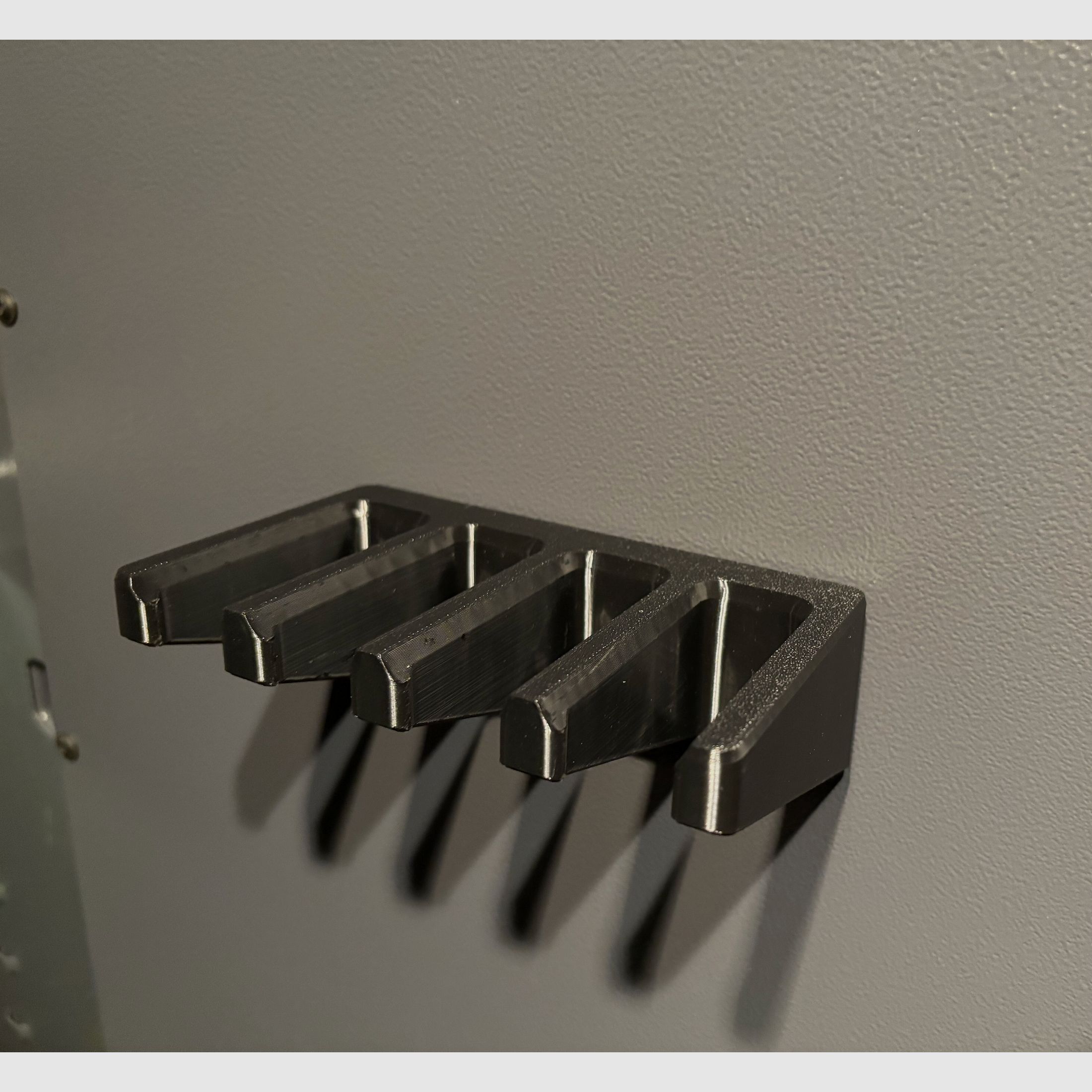 magnetic AR-15 magazine holder