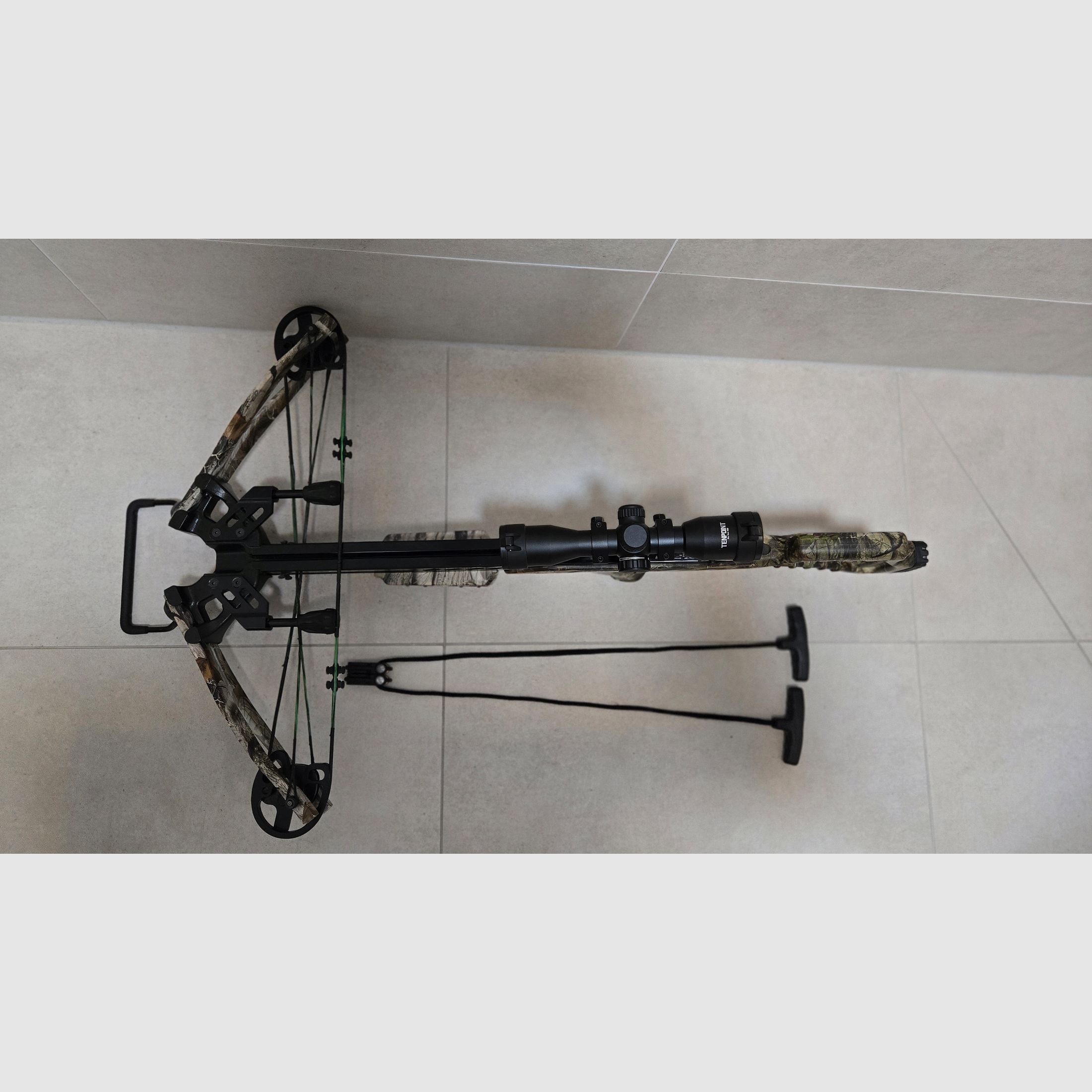 Compound Armbrust Hori-Zone Alpha XT 360 FPS mit optionaler Tenpoint Optik und Easton Carbon Bolzen