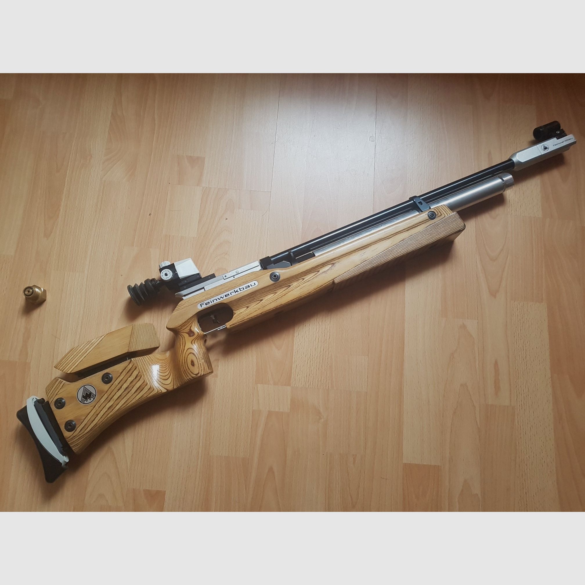 Compressed air match rifle FWB P70, with wedge and iris aperture for bench rest shooting!