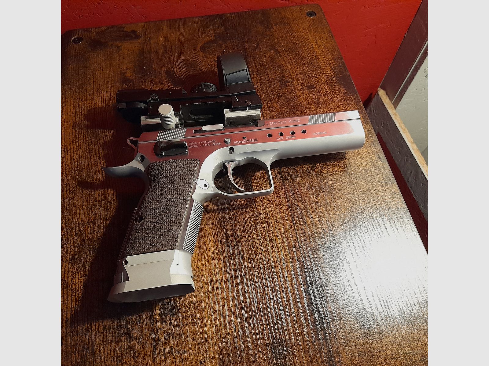 TanfoglioLimited 40 HC CAT 9960 4" con sistema intercambiable en 9mm Luger