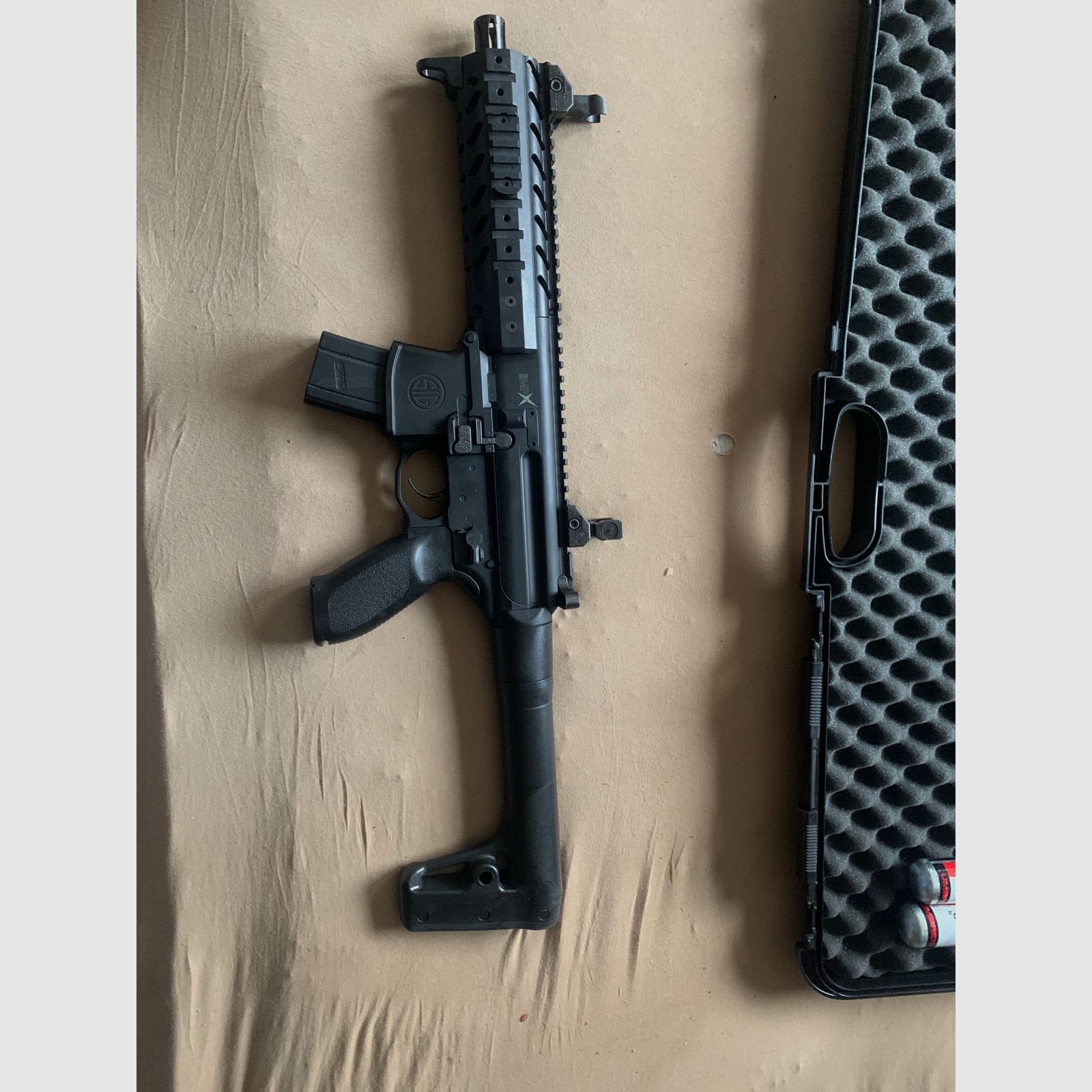 SIG SAUER MPX CO2 Luftgewehr, Bild 2 von 3