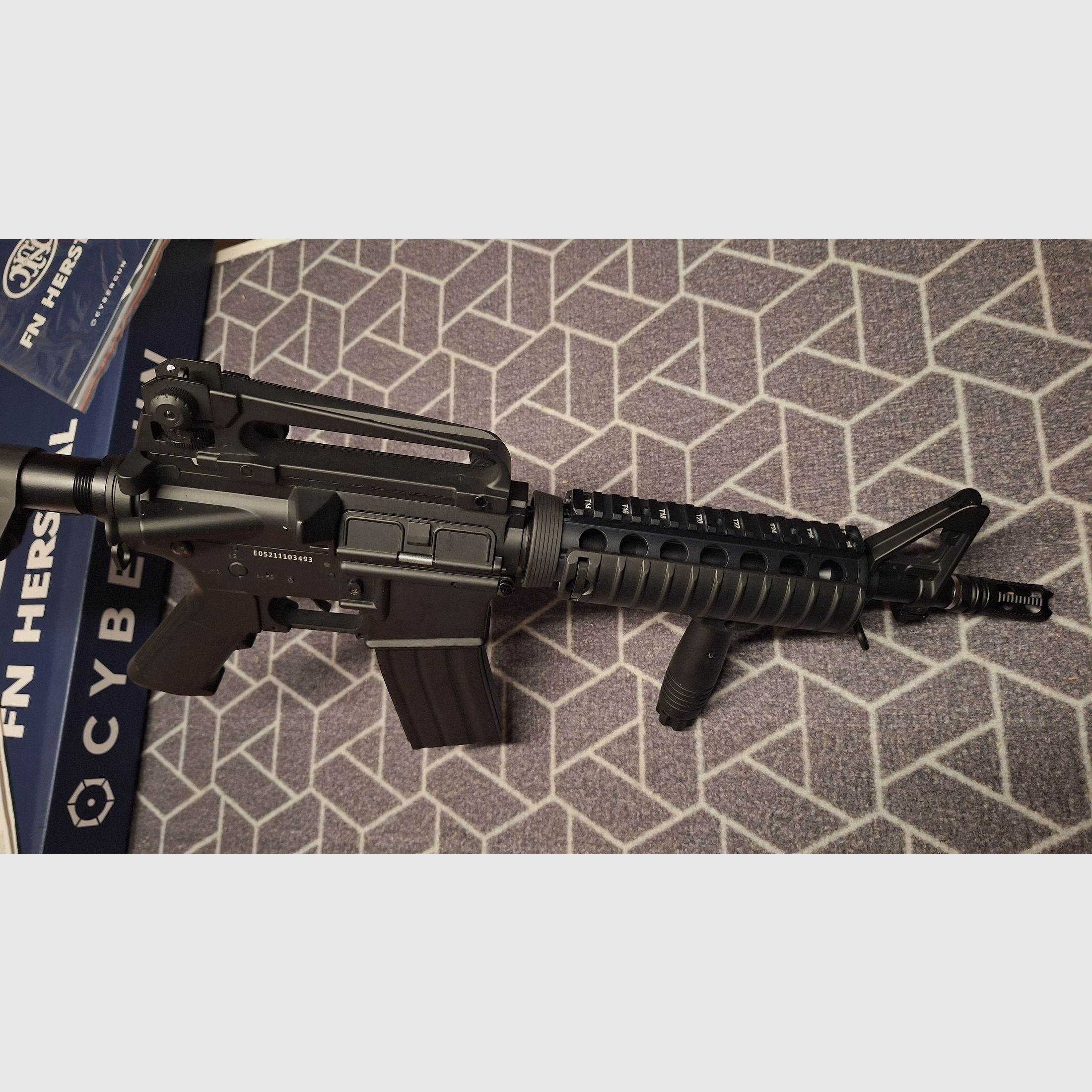 FN Herstal M4-03 Cybergun Carbine R.I.S. Kaliber 4,5 BB-NEU!