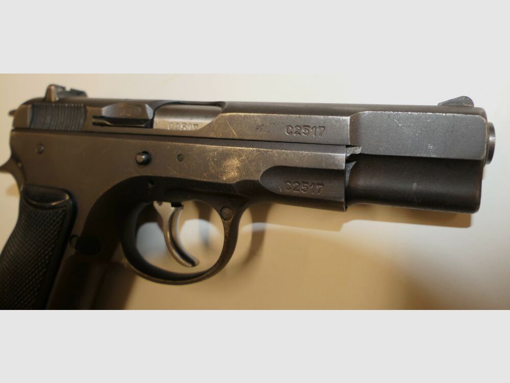 CZ	 Halbautomatische Pistole, CZ75, 9x19mm; 9mm Para; 9mm Luger