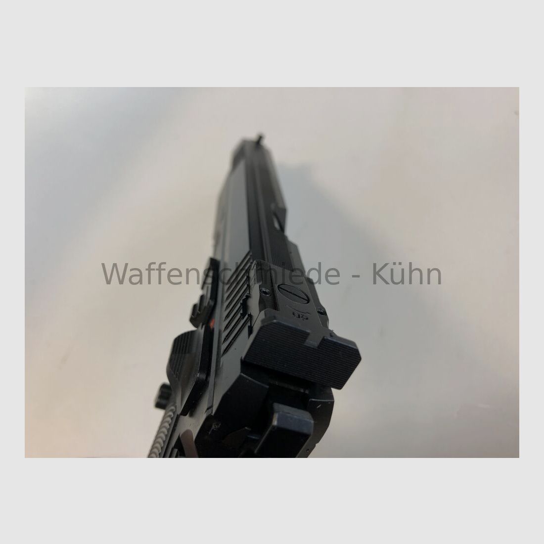 CZ*** CZ 75 Taipan