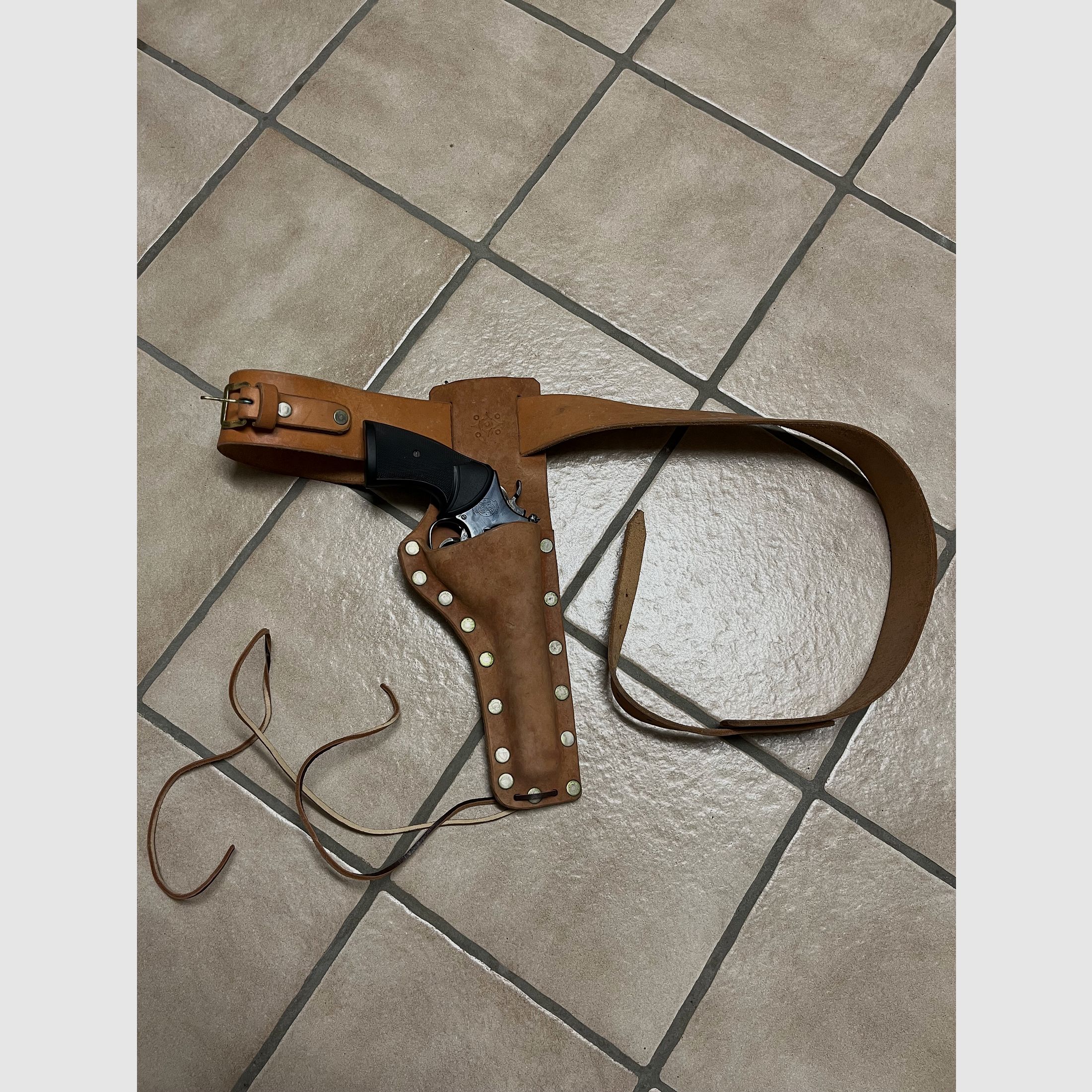 Holster aus Leder Smith&Wesson long Rifle 