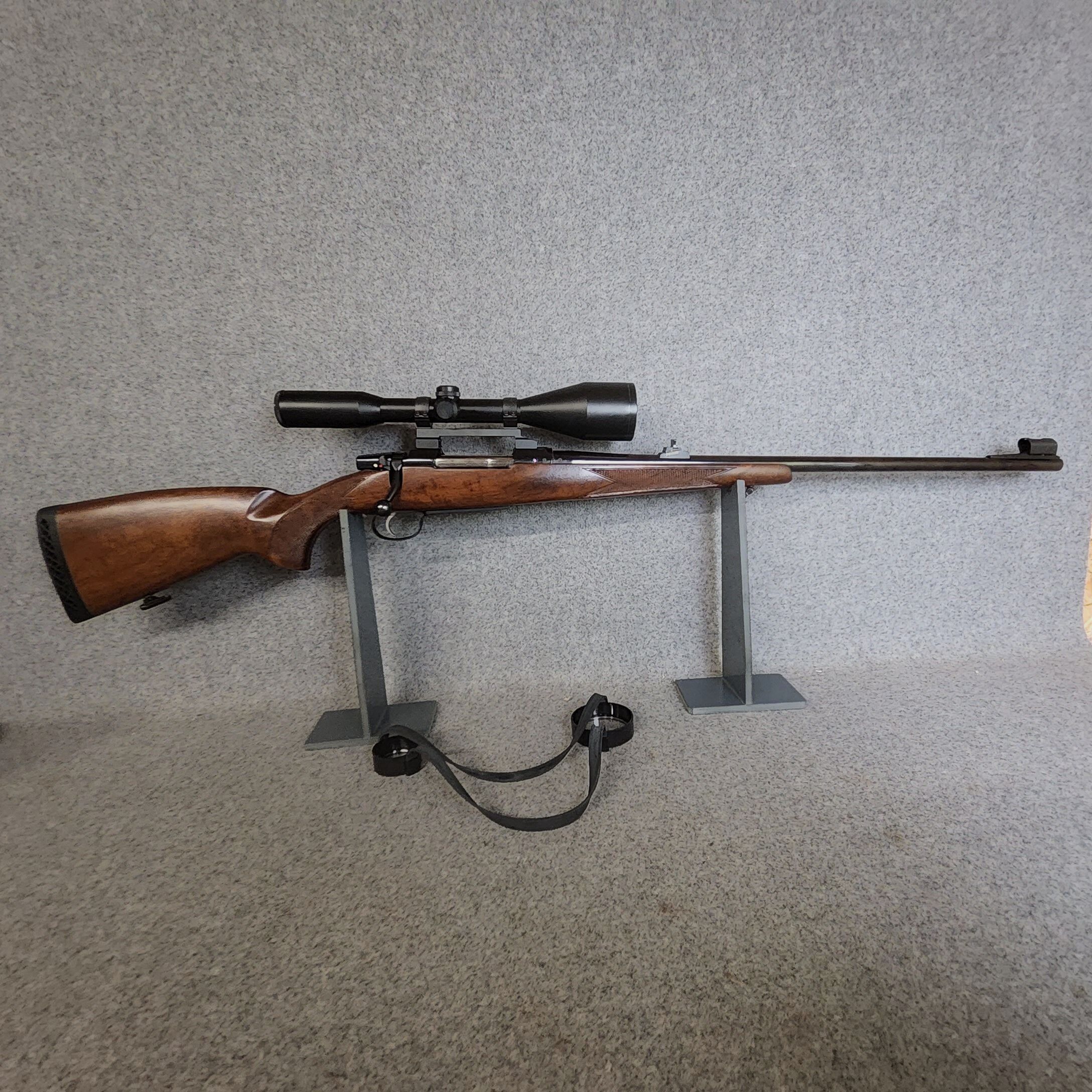 CZ-	 550