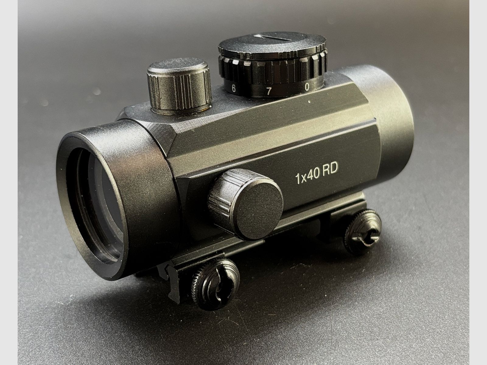 Exhibitor FOCUS In Sight Red Dot 40 with bag 108631-2