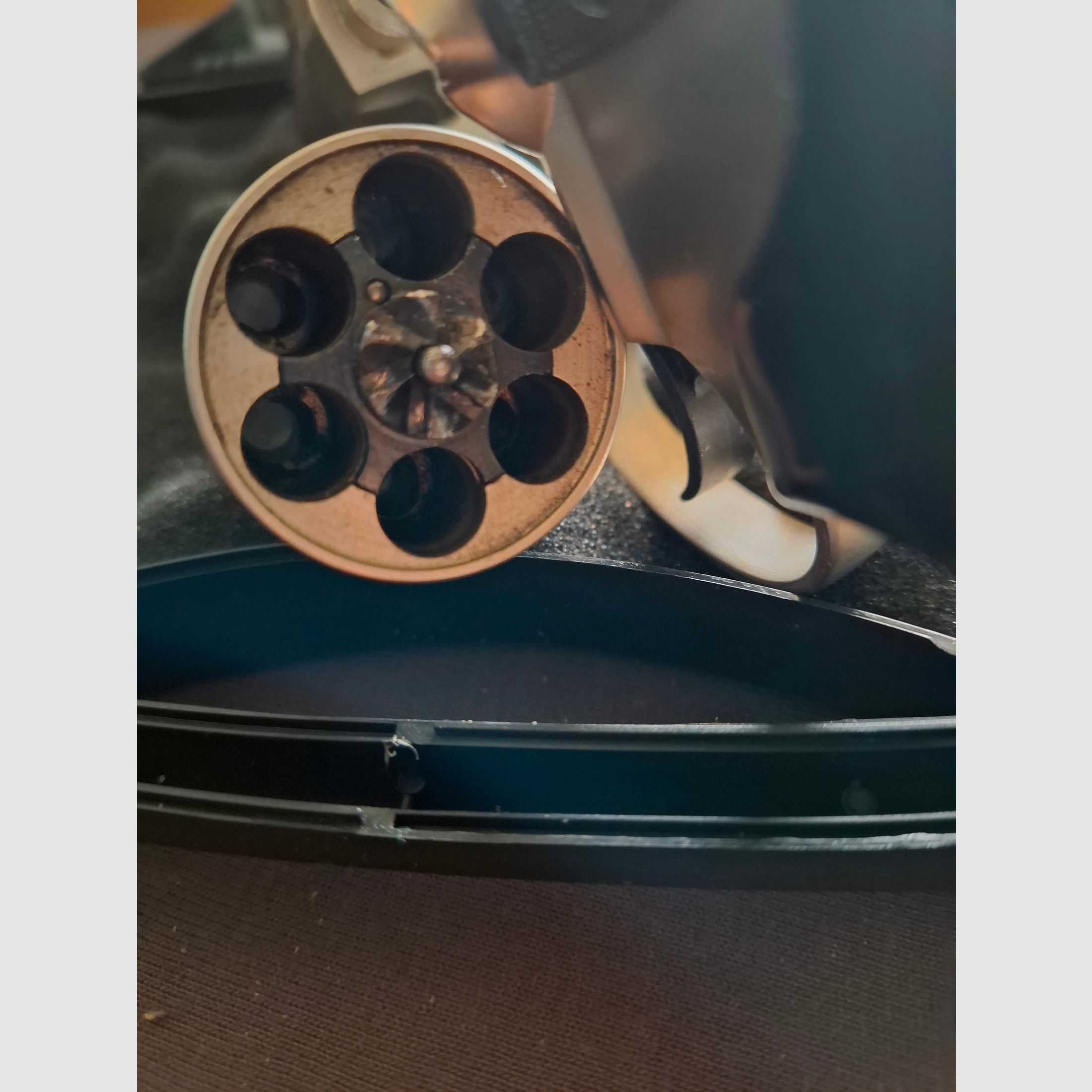 Ekol Viper 2,5" 9mm RK con munición.