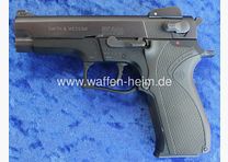Smith & Wesson 5904