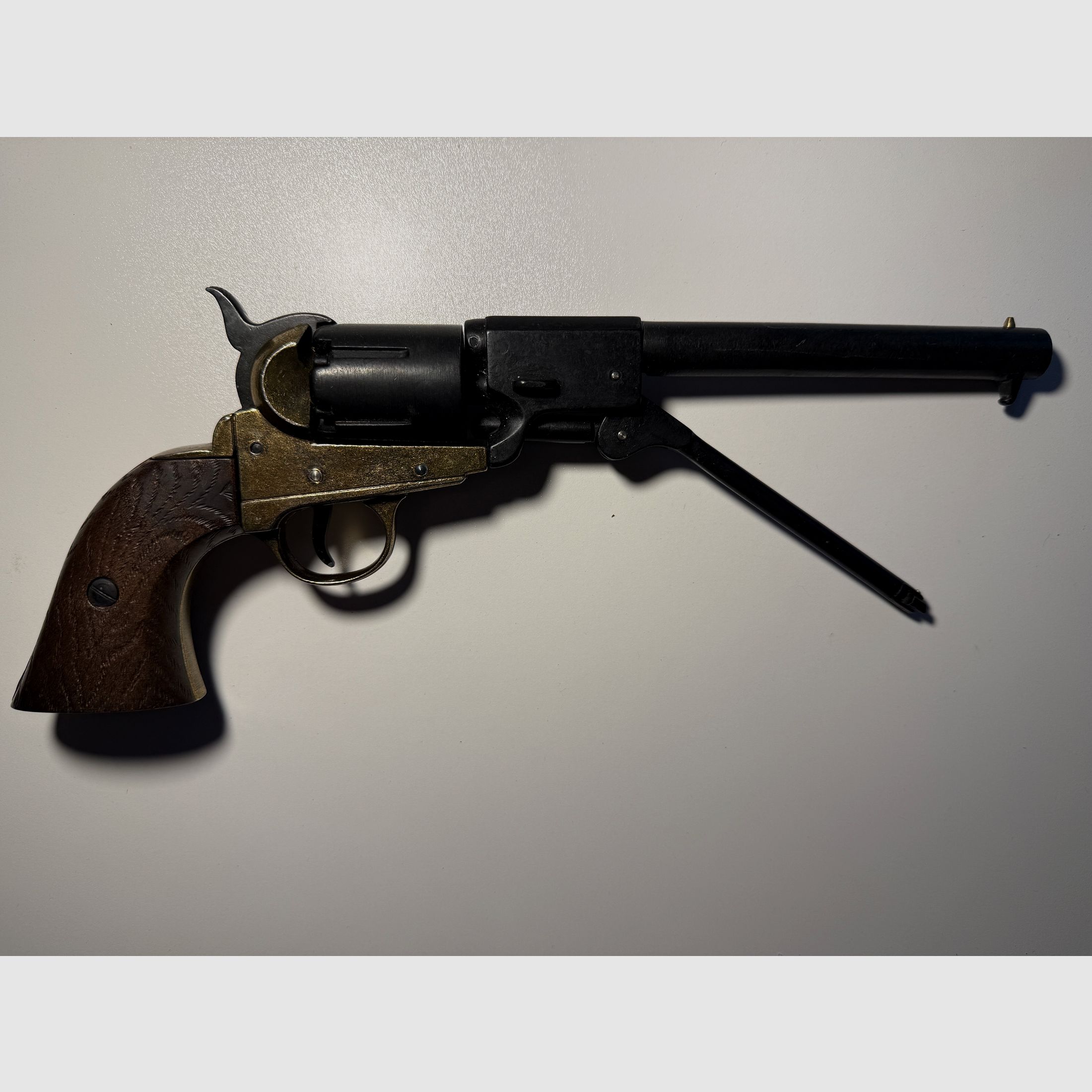 Deko Konföderiertenrevolver Griswold & Gunnison USA 1860, schwarz messing Holzgriffschalen