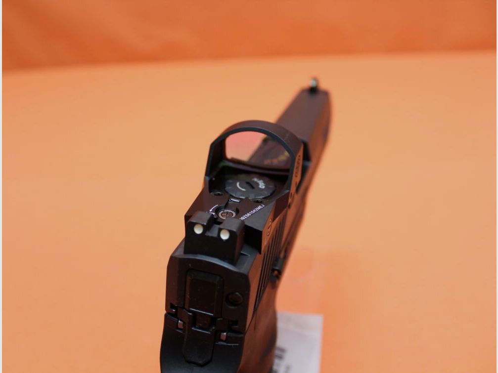 SIG Sauer Ha.Pistola 9mmLuger SIG Sauer P320 RXP Full-Size 119mm canna/ ROMEO1 PRO mirino a punto luminoso (9mmPara)