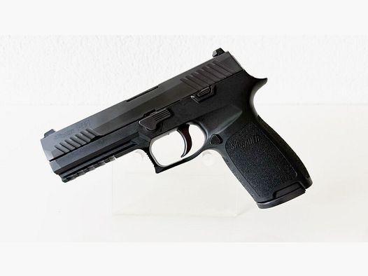 SIG Sauer P320 Fullsize z kaburą i 3 magazynkami 9mm Luger