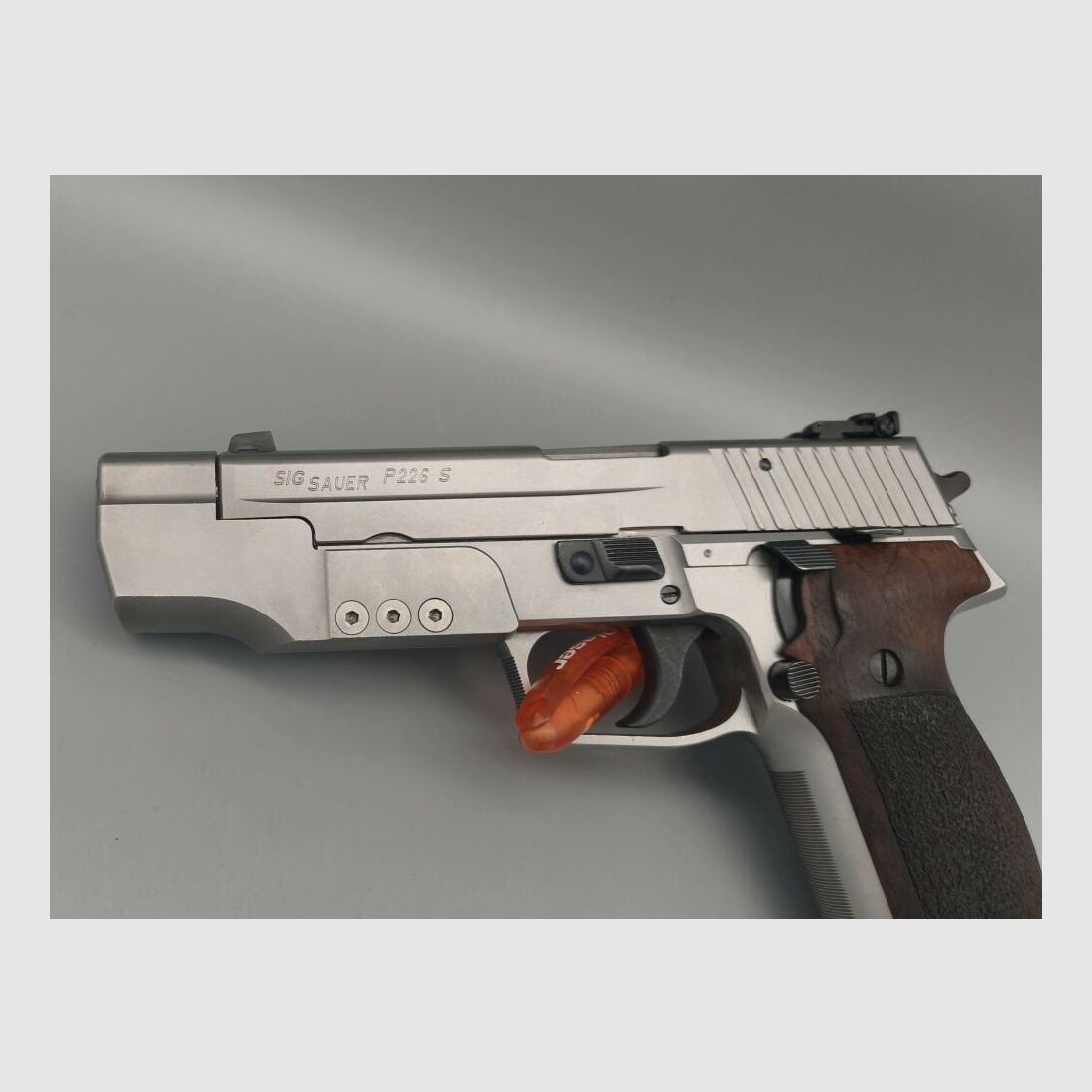 SIG Sauer P226S con Romeo 1 e mirino regolabile 9mmLuger