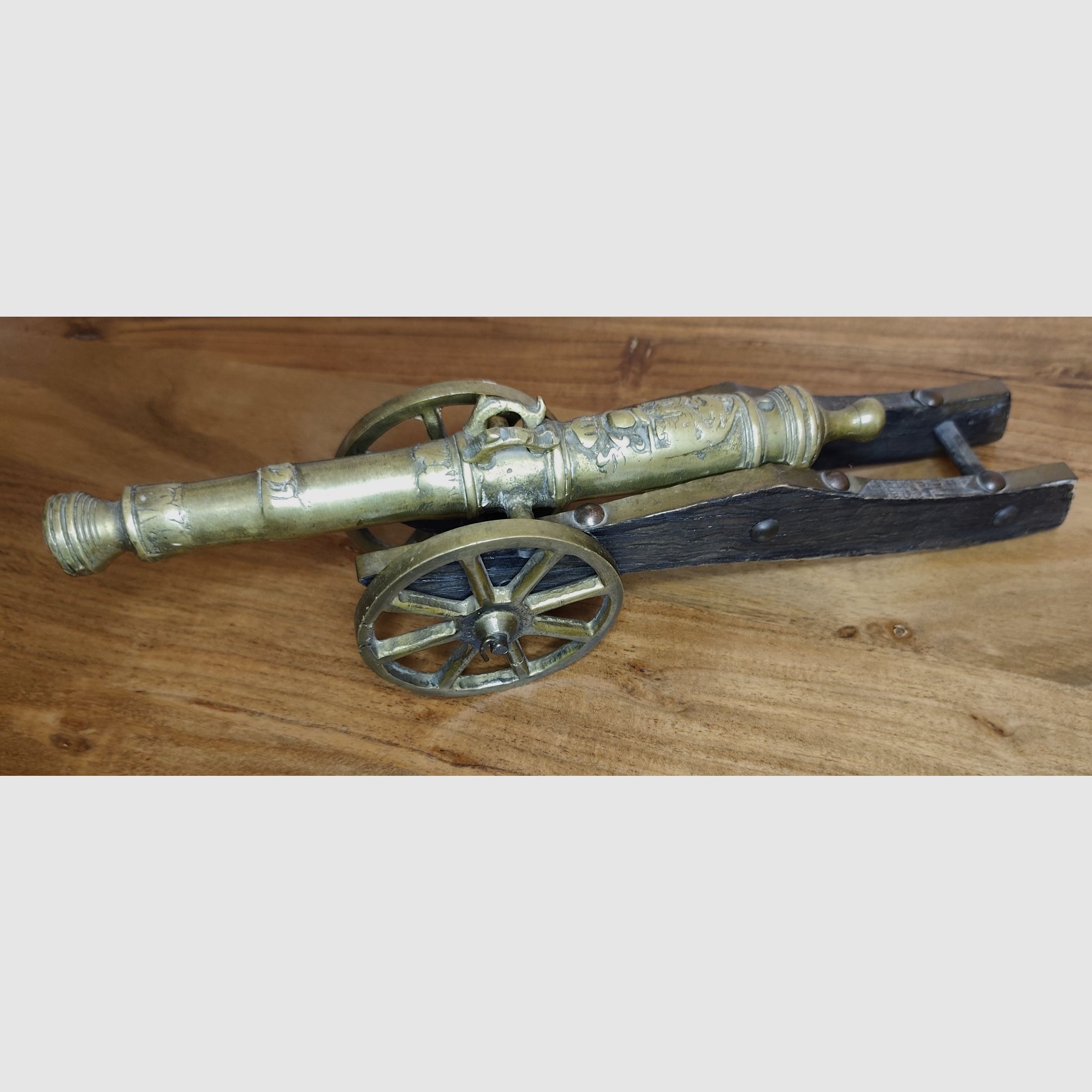 Modello di cannone in miniatura pesante 35 cm