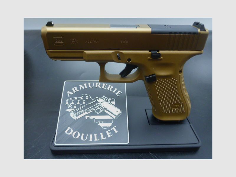 GLOCK 19X MOS COYOTE Pistol, image 1 of 9