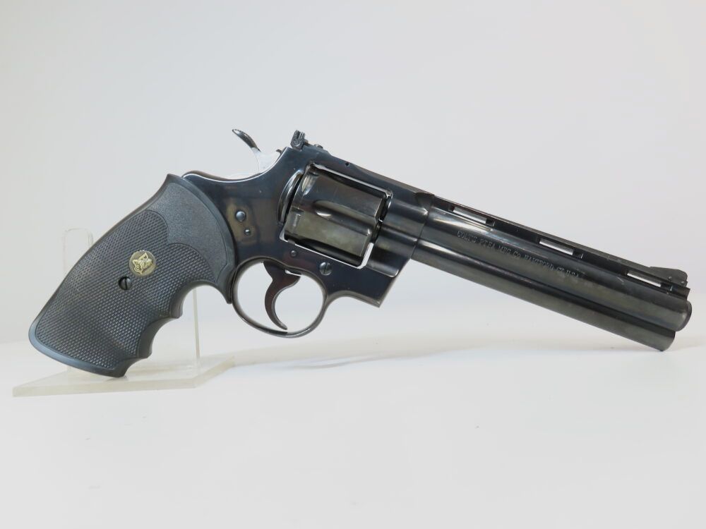 Colt Python 6" cali z 1971 roku