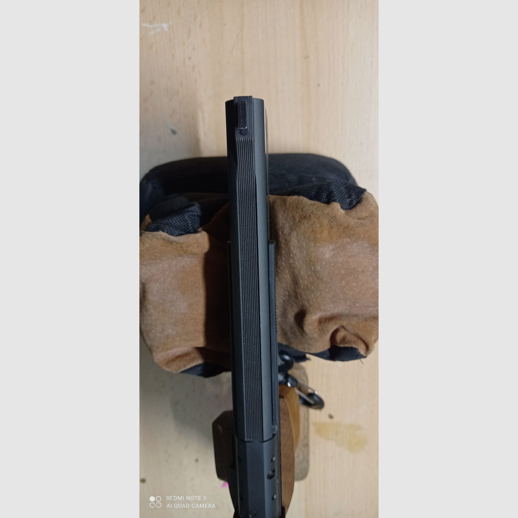 Semi-automatic pistol Hämmerli 208 including barrel weight