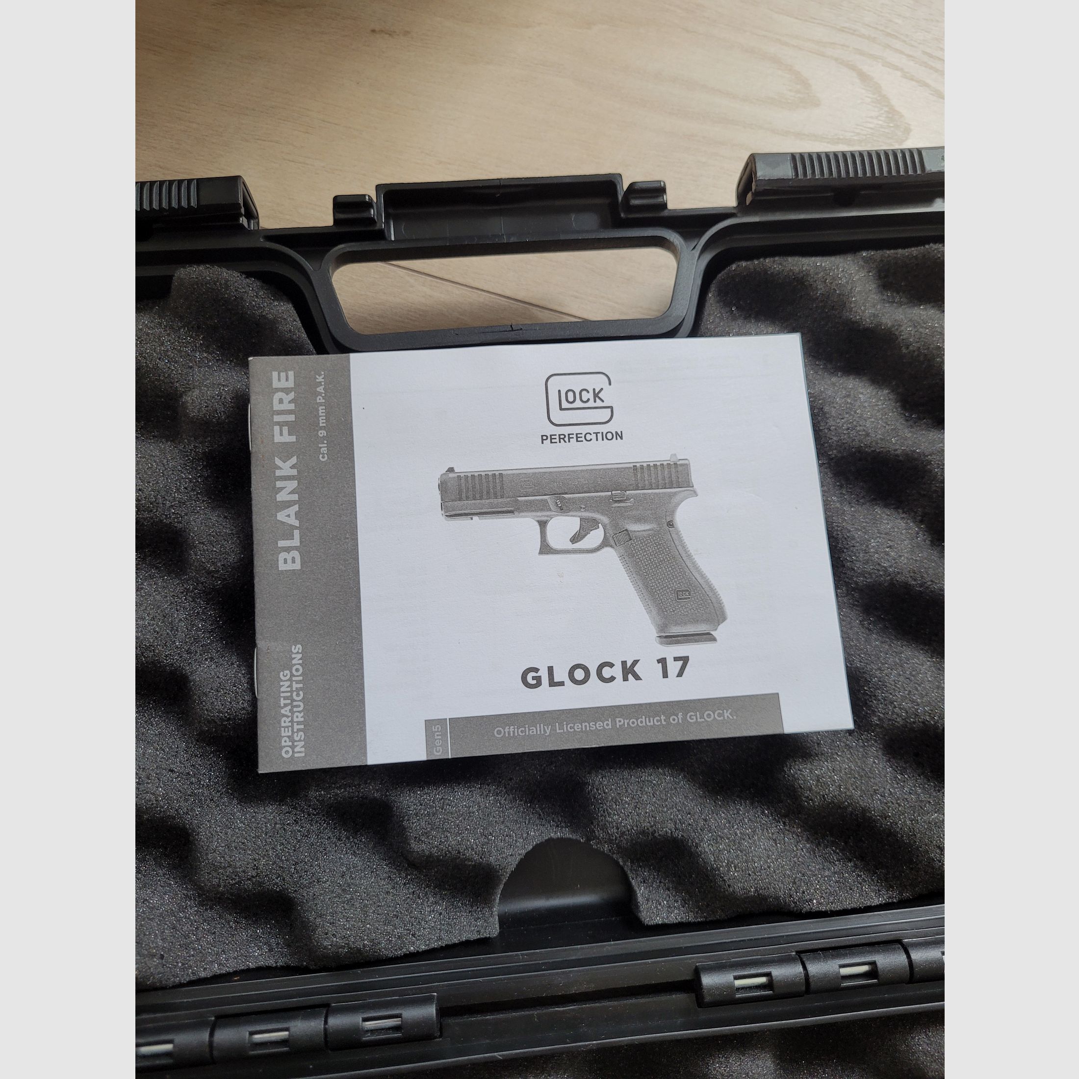 Glock 17 Gen5 Schreckschuss Pistole 9mm P.A.K.schwarz
