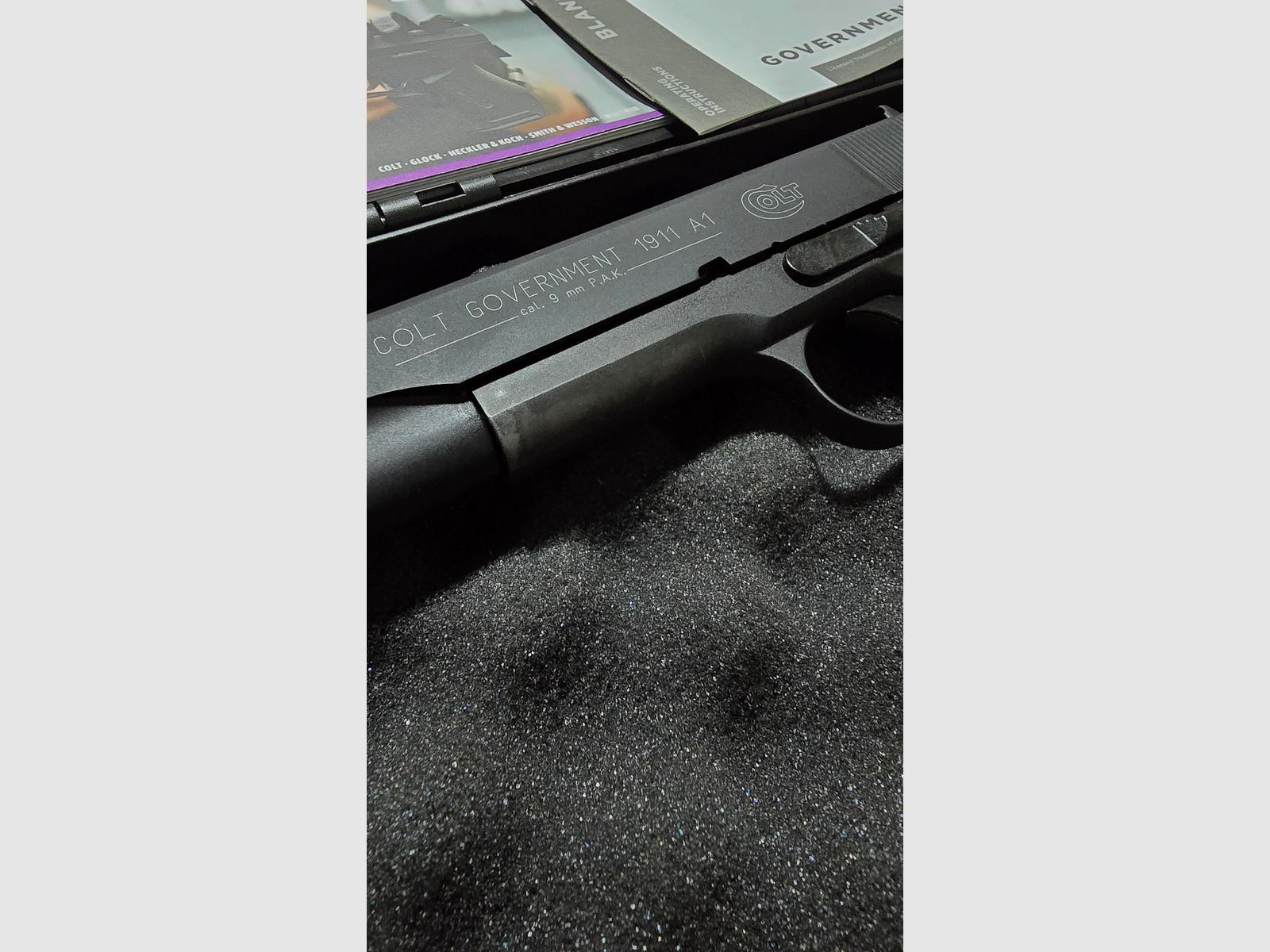 Colt Government 1911 A1 blank firing 9mm PAK