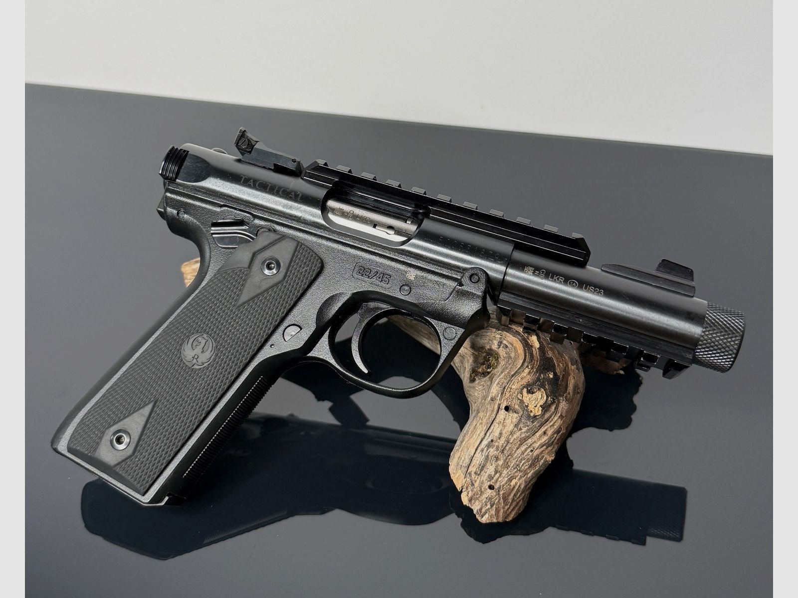 Ruger Mark IV 22/45 Tactical, image 3 sur 4