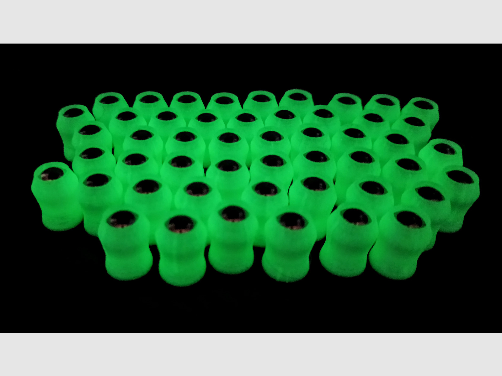 AEA MEGALODON SLUGS GLOW IN THE DARK 30 STÜCK MAX. LEGAL PERFORMANCE CAL. 50