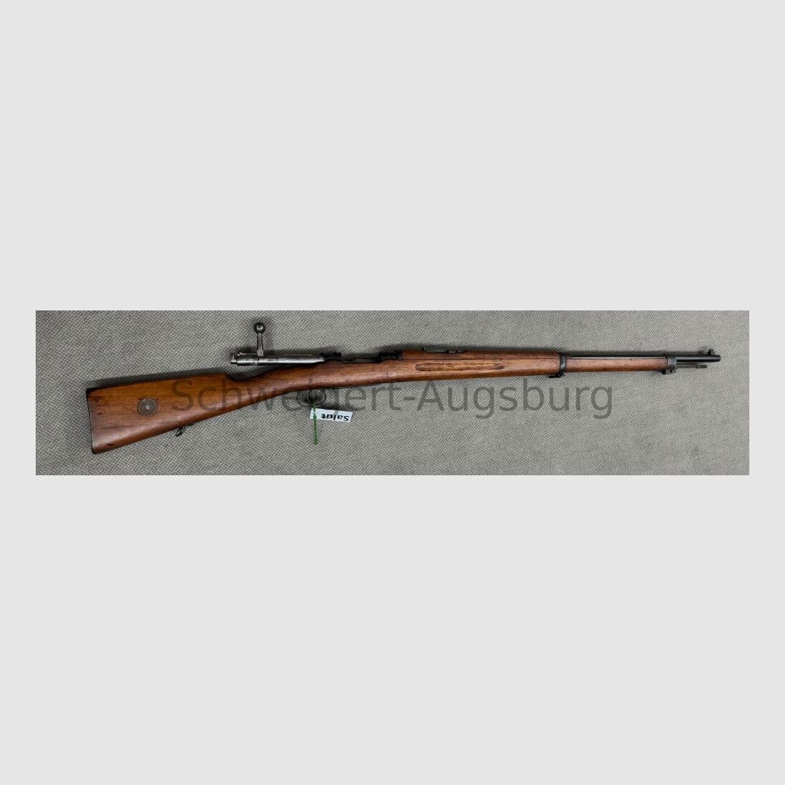 Fusil de salut Carl Gustafs avec estampille BKA Salut