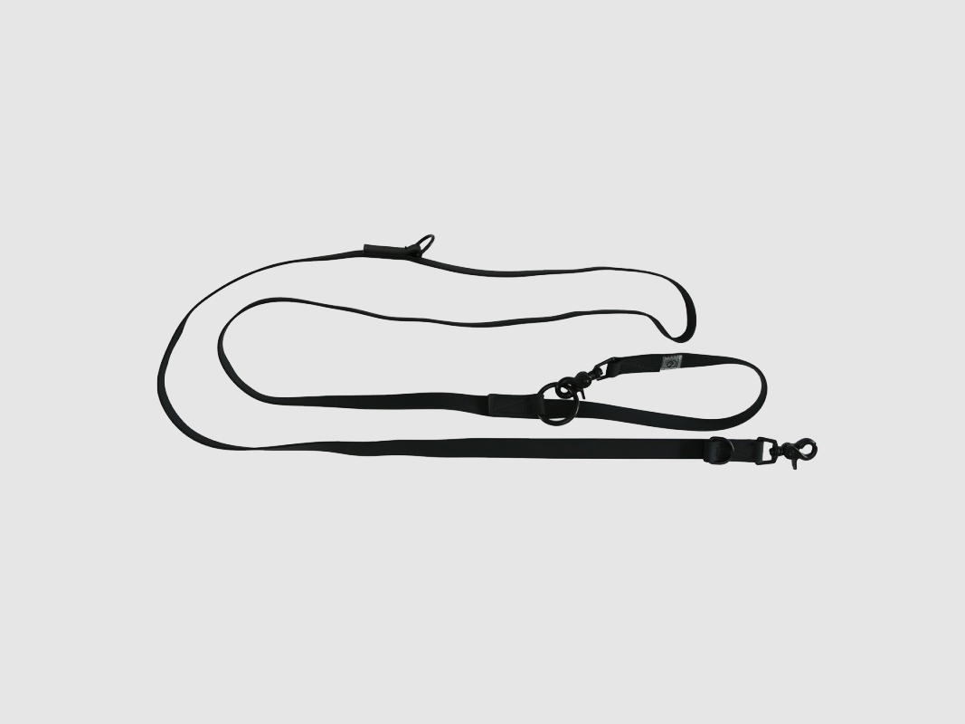 Dog shoulder leash