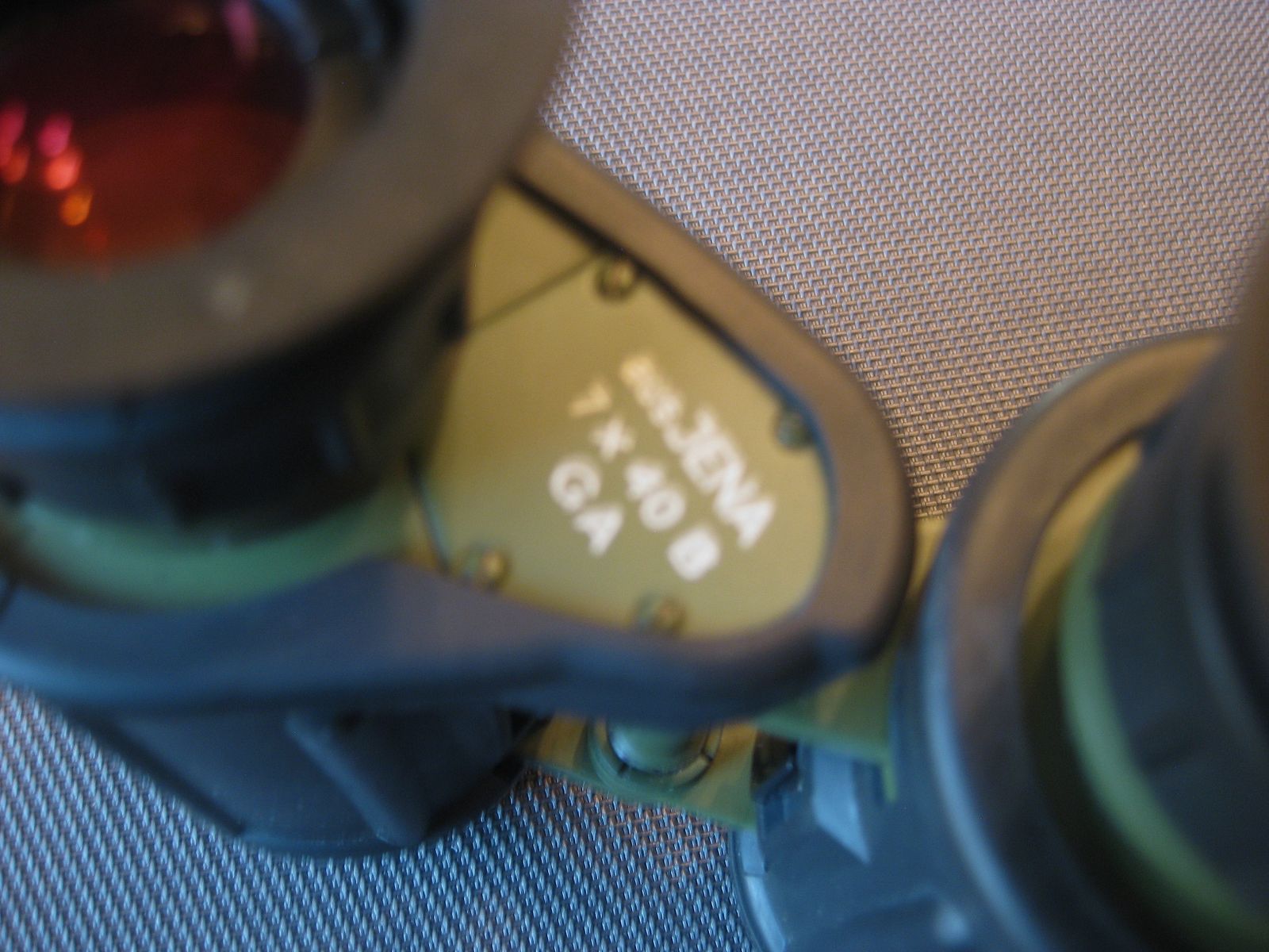 AUFGEPASST AFRIKA-ALASKA-KANADA und TRADITIONS-JÄGER sowie SAMMLER !! Angeboten wird "DAS" LEGENDÄRE CARL ZEISS Jena EDF 7x40 B/GA in der sehr seltenen ZIVILAUSFÜHRUNG !!! Kein Swarovski-LEICA-IOR-STEINER-Blaser-MINOX-SAUER !!