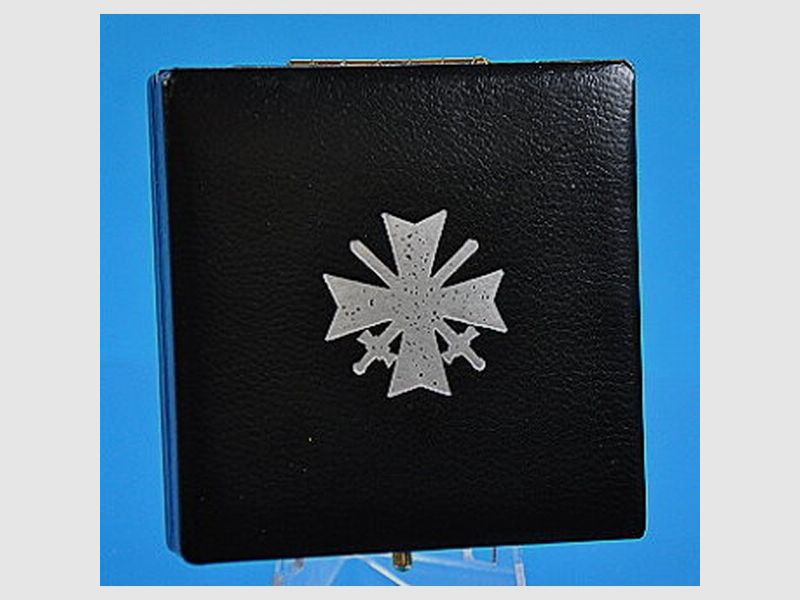 Etui zum KVK I. Klasse mit Schwertern an Schraubscheibe Repro !!!