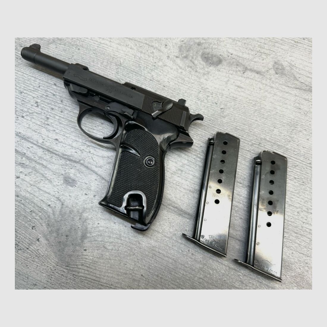 Carl Walther Weapons Factory Ulm P38, 2x magazines, cal.: 9mm Luger